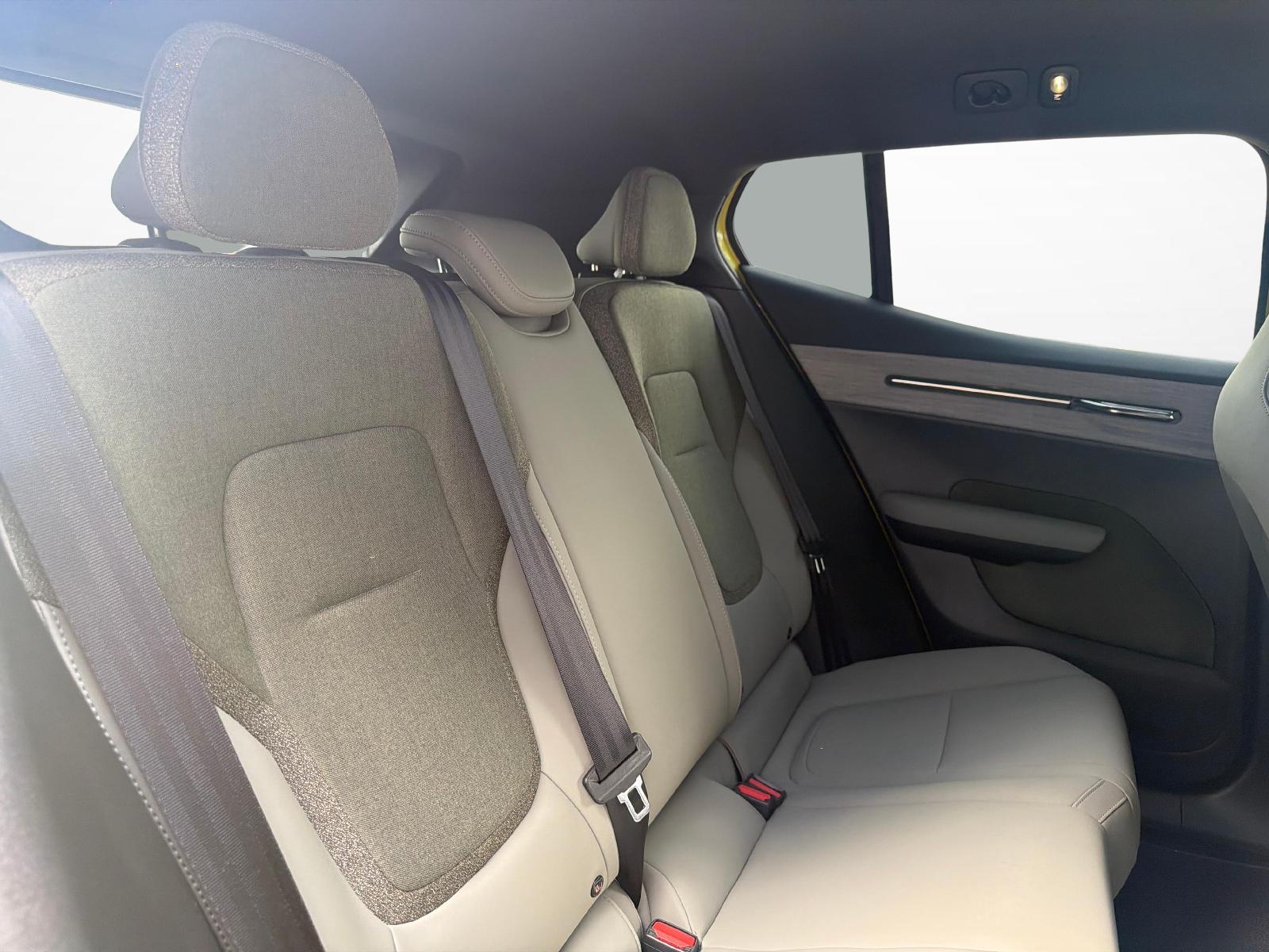 VOLVO EX30 E60 Plus-image-12