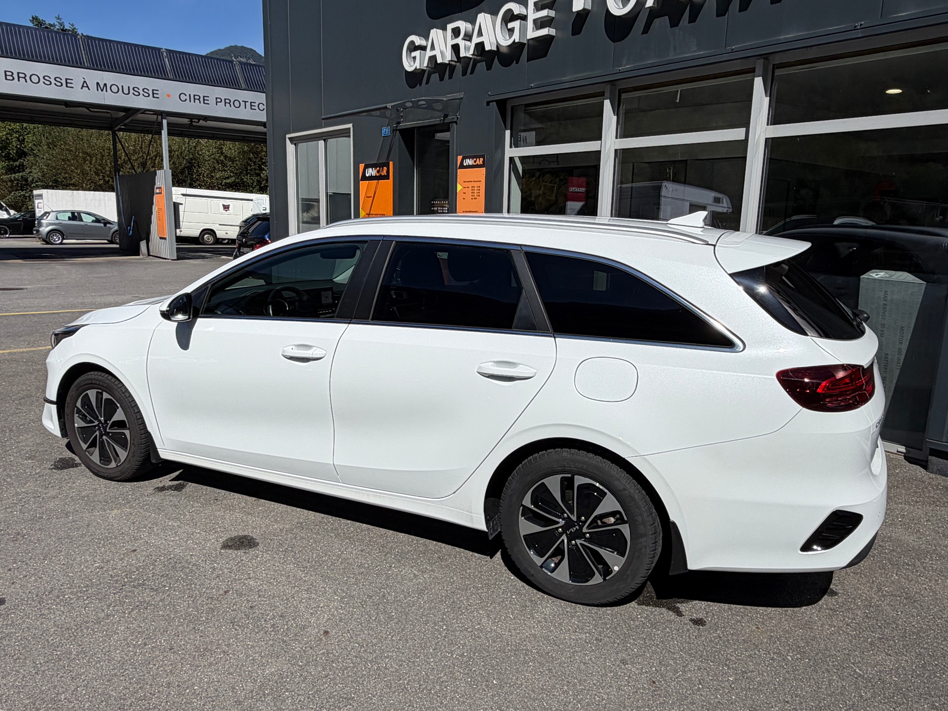 KIA Ceed Sportswagon 1.5 T-GDi Power DCT-showroom-element-2