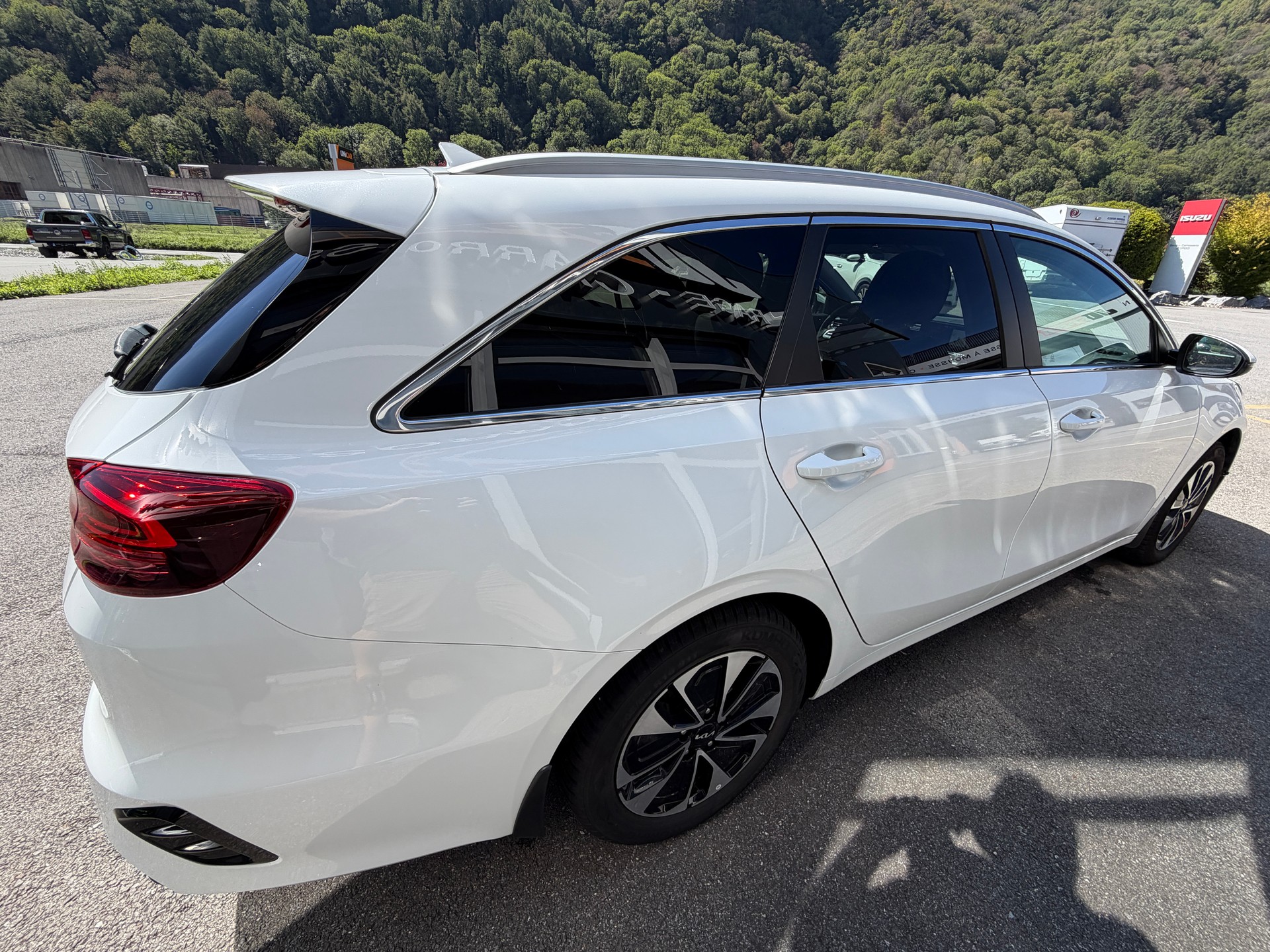 KIA Ceed Sportswagon 1.5 T-GDi Power DCT-image-4