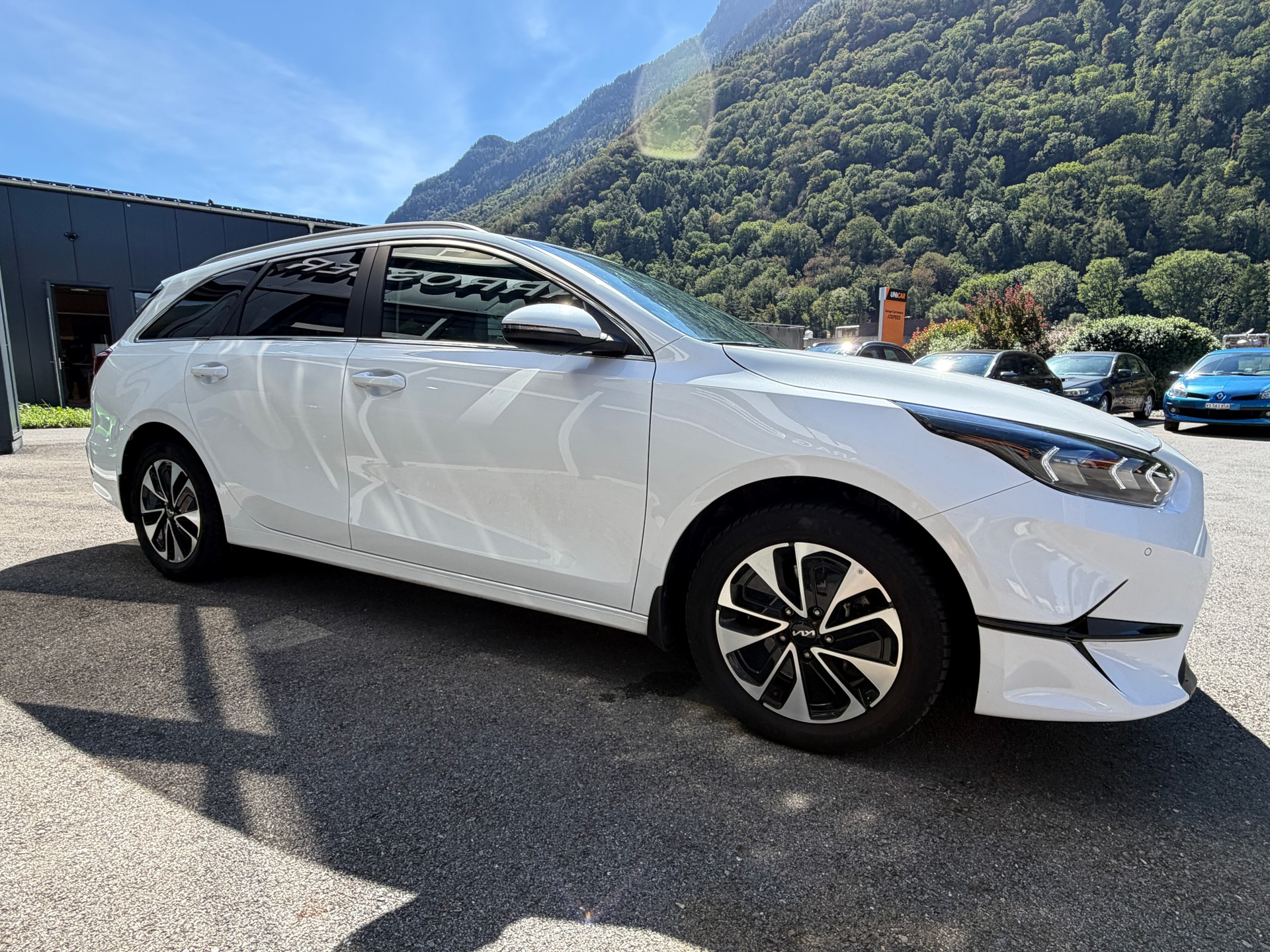 KIA Ceed Sportswagon 1.5 T-GDi Power DCT-image-5