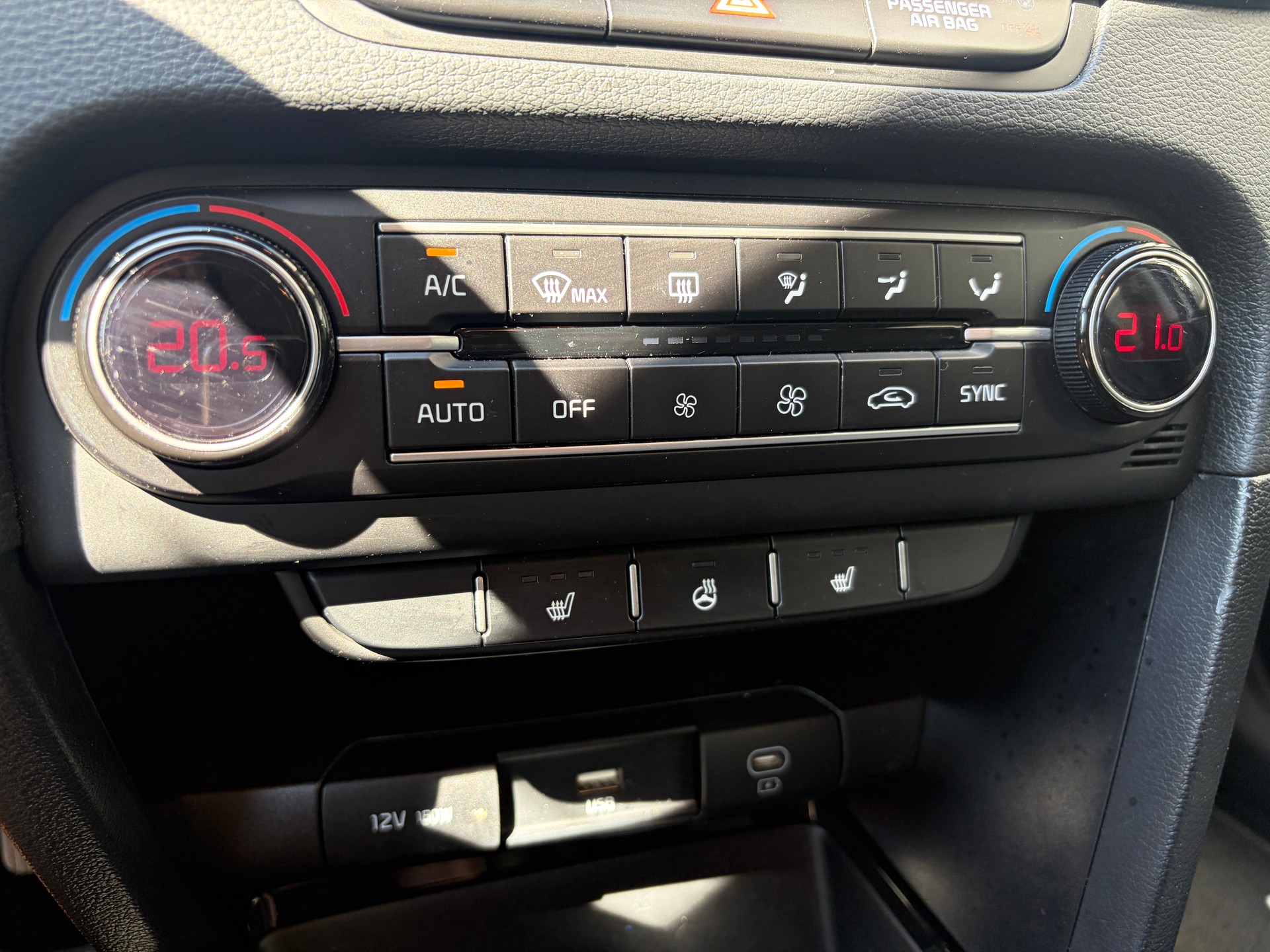 KIA Ceed Sportswagon 1.5 T-GDi Power DCT-image-10