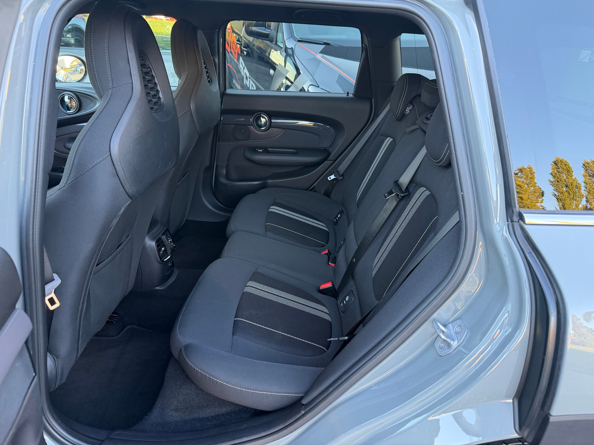 MINI Clubman Cooper S ALL4-image-11