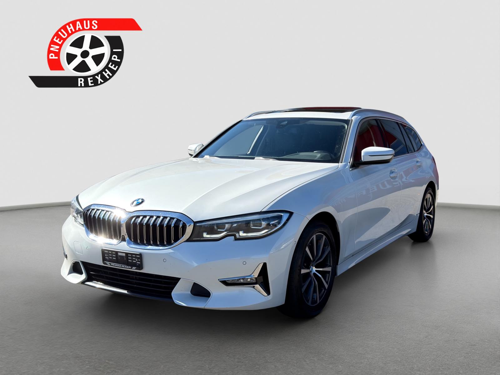 BMW 320d xDrive 48V Touring Luxury Line Steptronic-image-0