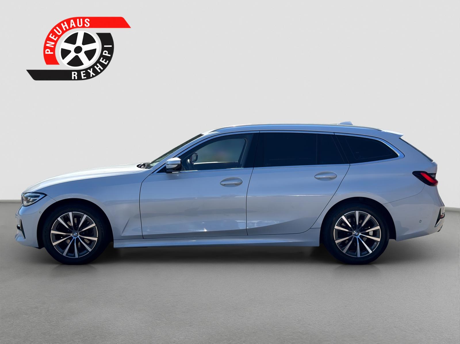 BMW 320d xDrive 48V Touring Luxury Line Steptronic-image-2