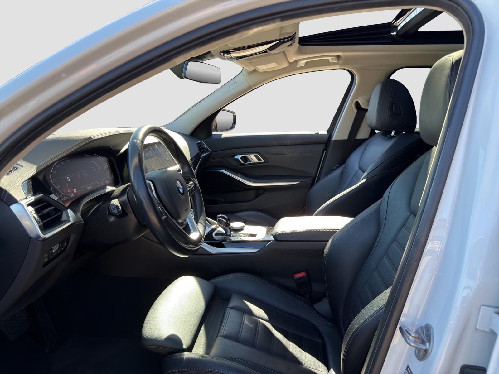 BMW 320d xDrive 48V Touring Luxury Line Steptronic-image-9