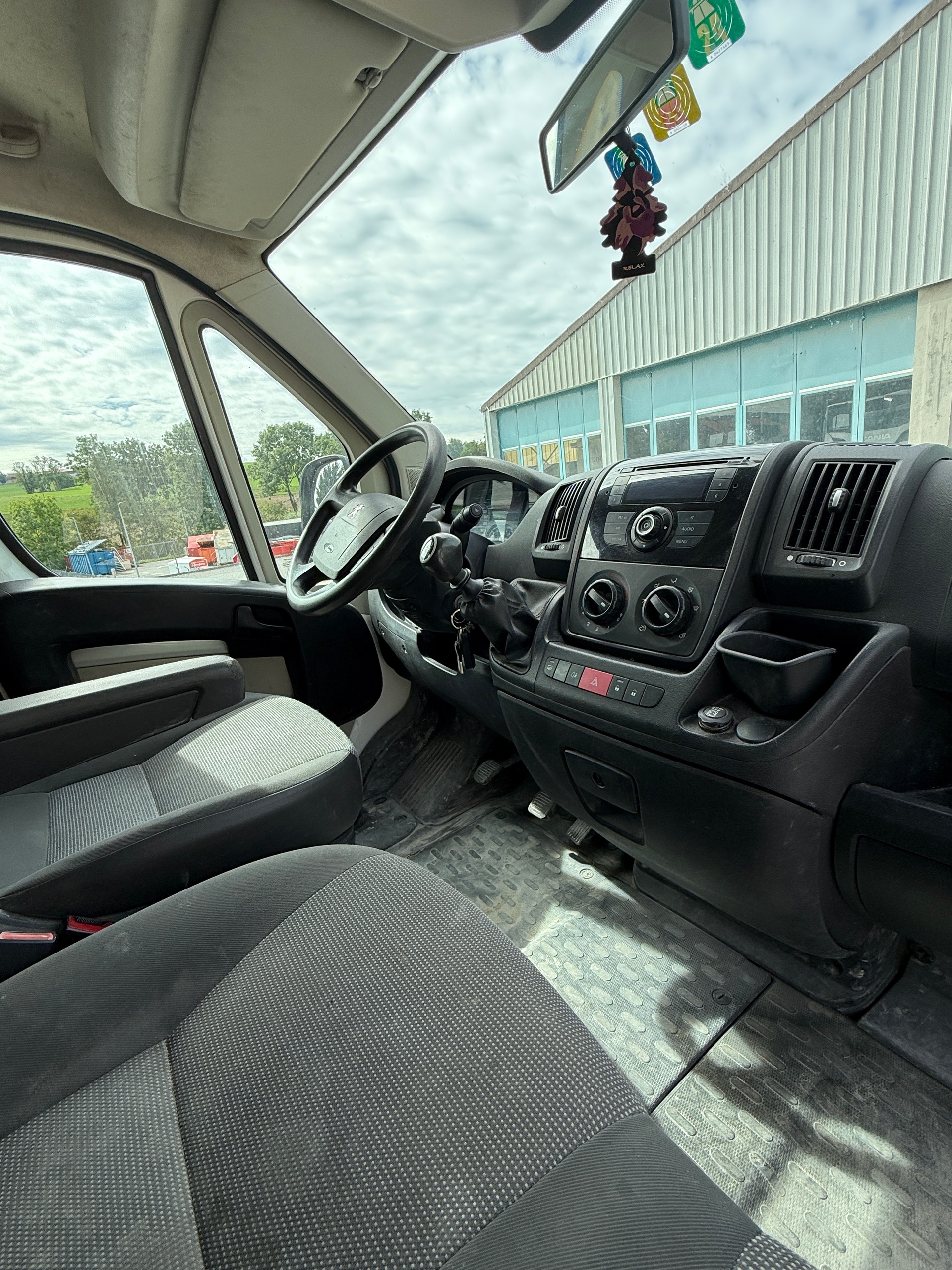 PEUGEOT Boxer 3.0 HDI 335 L2-image-6