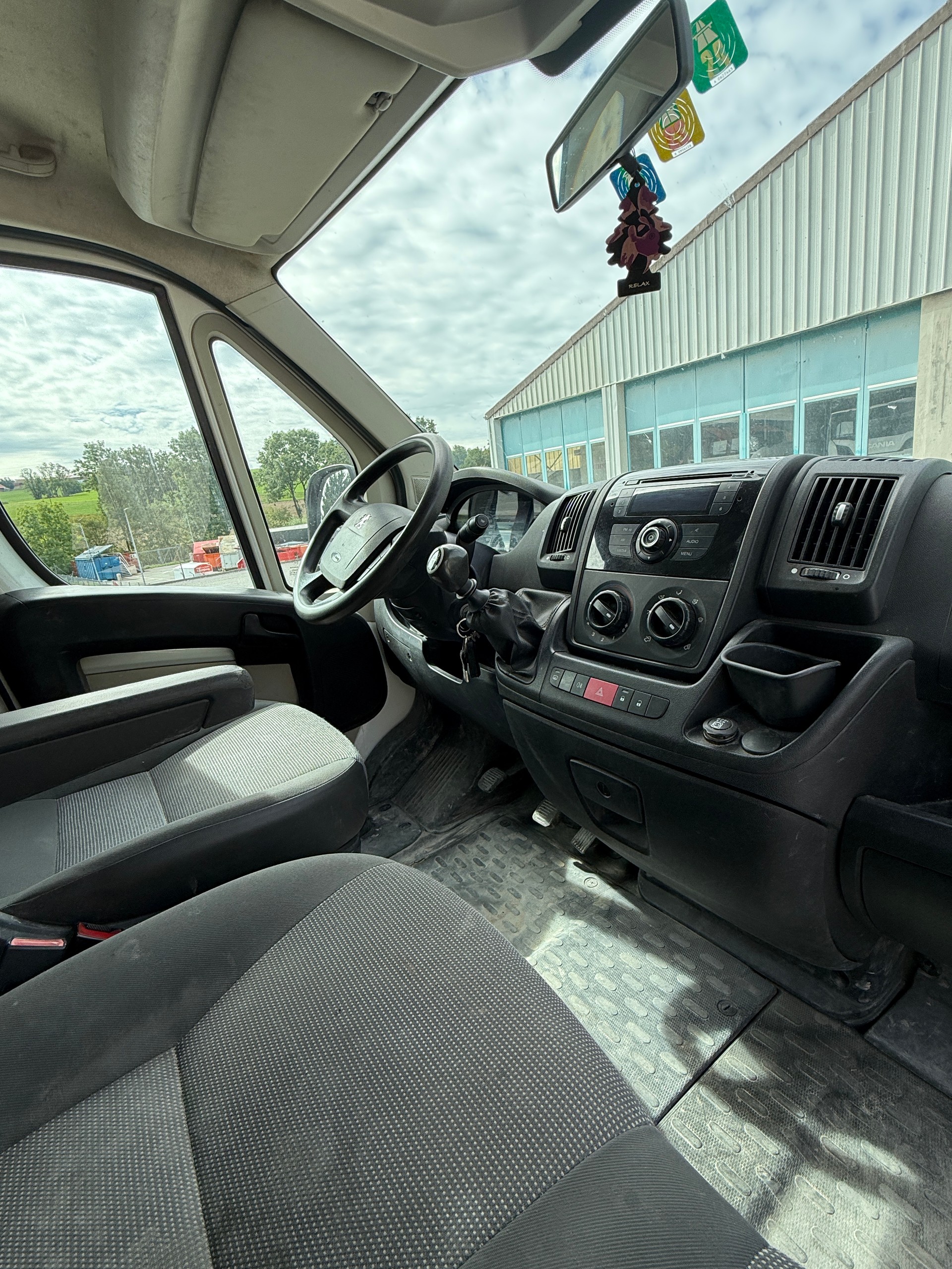 PEUGEOT Boxer 3.0 HDI 335 L2-image-8