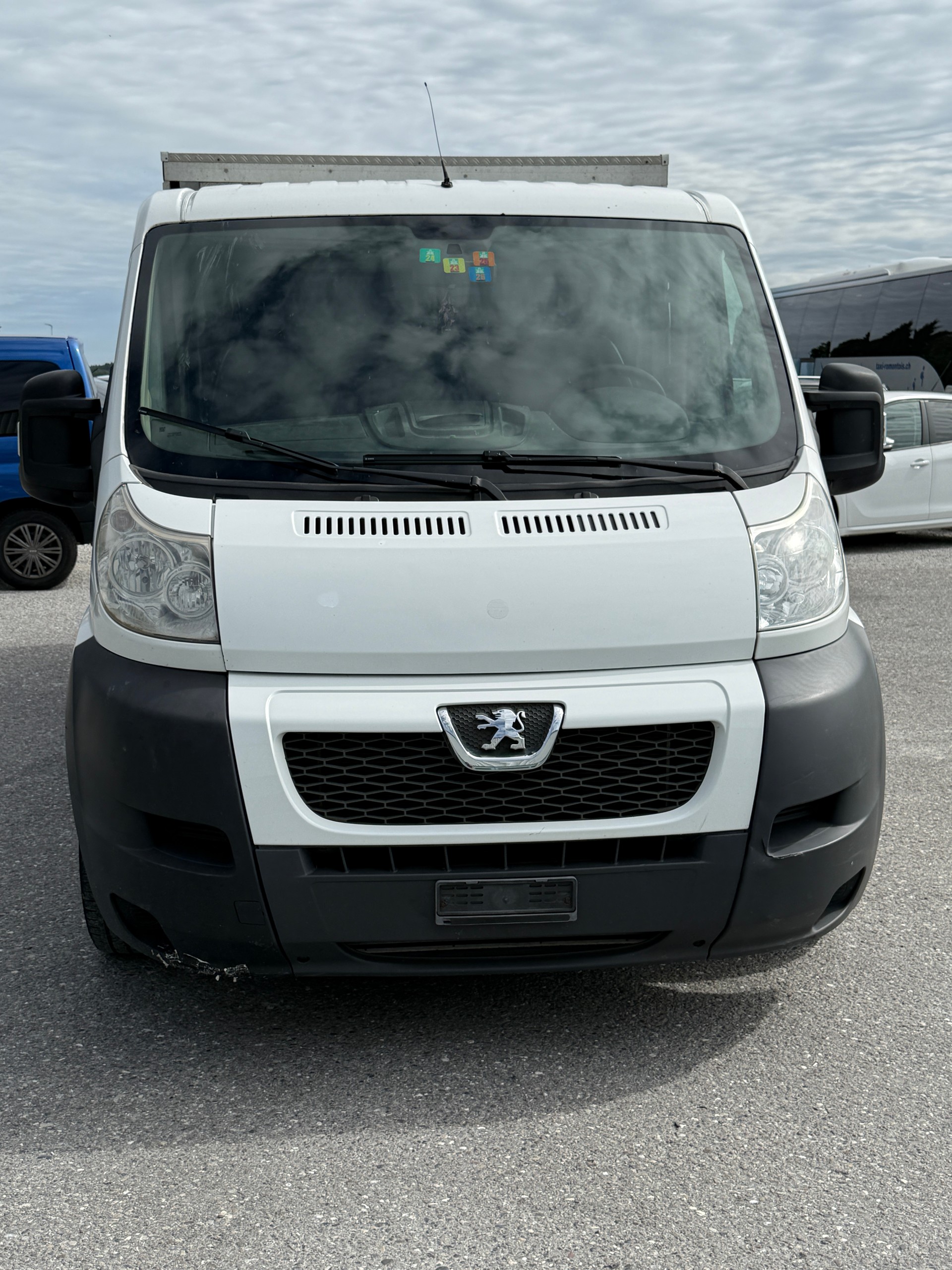 PEUGEOT Boxer 3.0 HDI 335 L2-image-0
