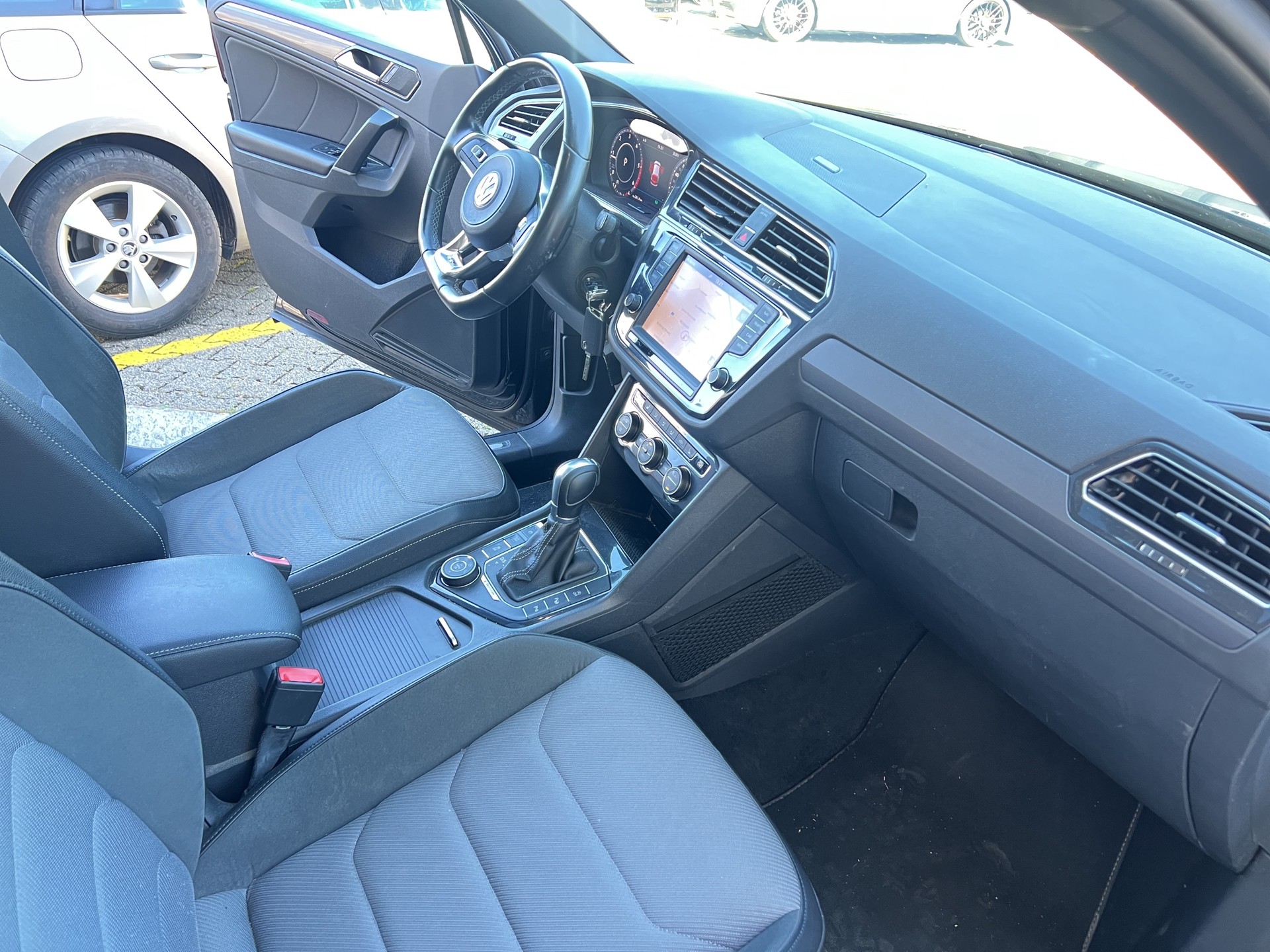 VW Tiguan 2.0 TDI SCR Highline4Motion DSG-image-6