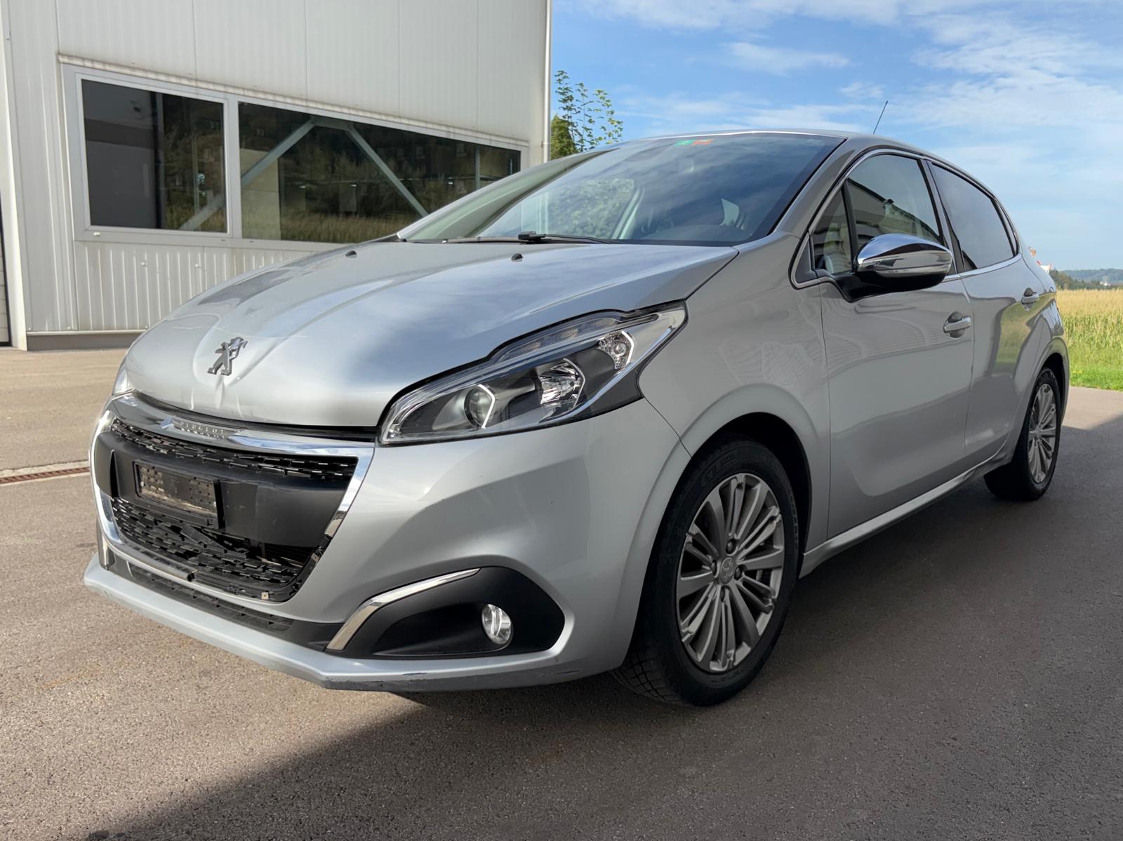 PEUGEOT 208 1.2 Allure-image-2