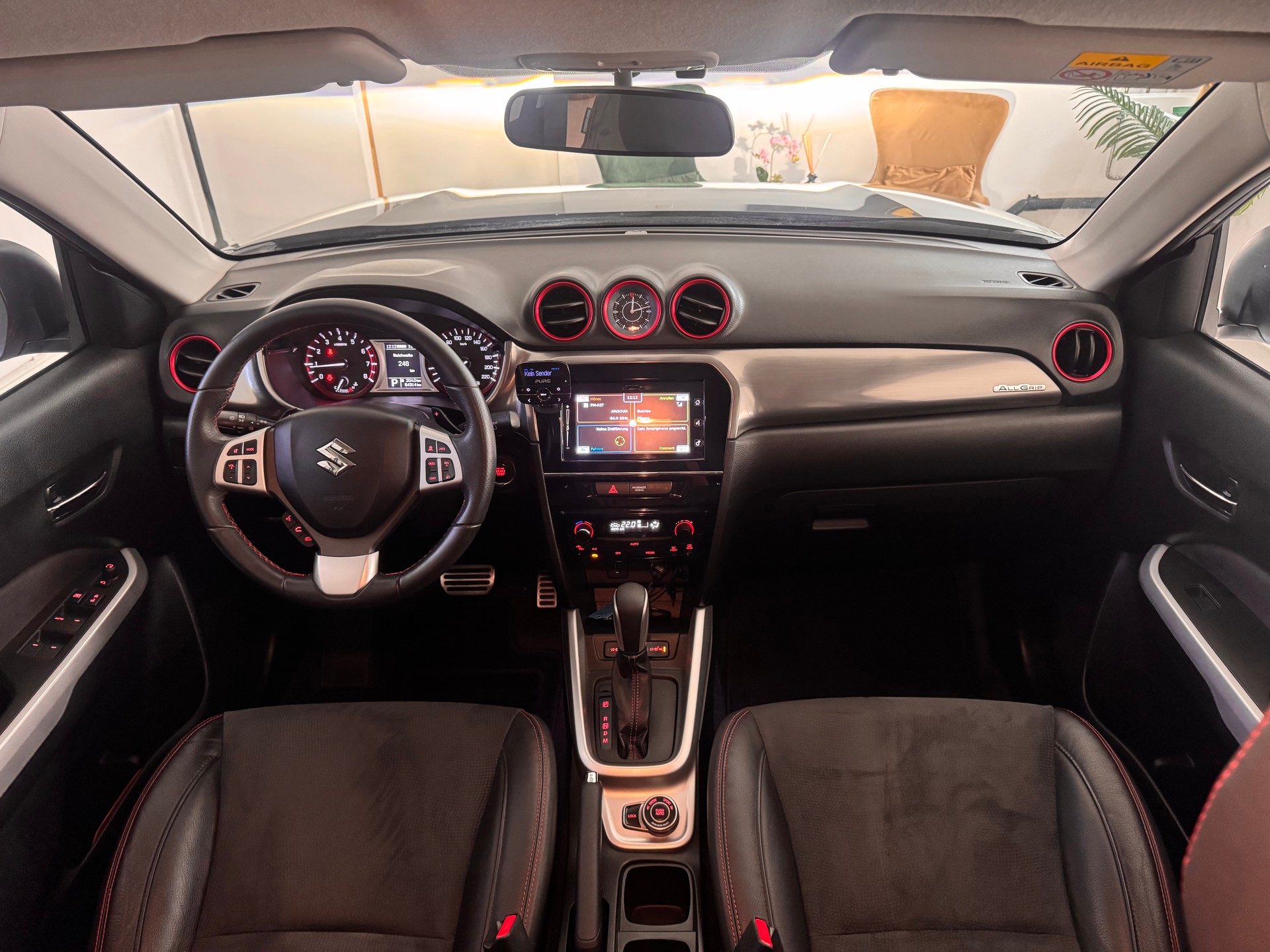 SUZUKI Vitara 1.4 4x4 Boosterjet Sergio Cellano Top Automati*CH-Fahrzeug*-image-6