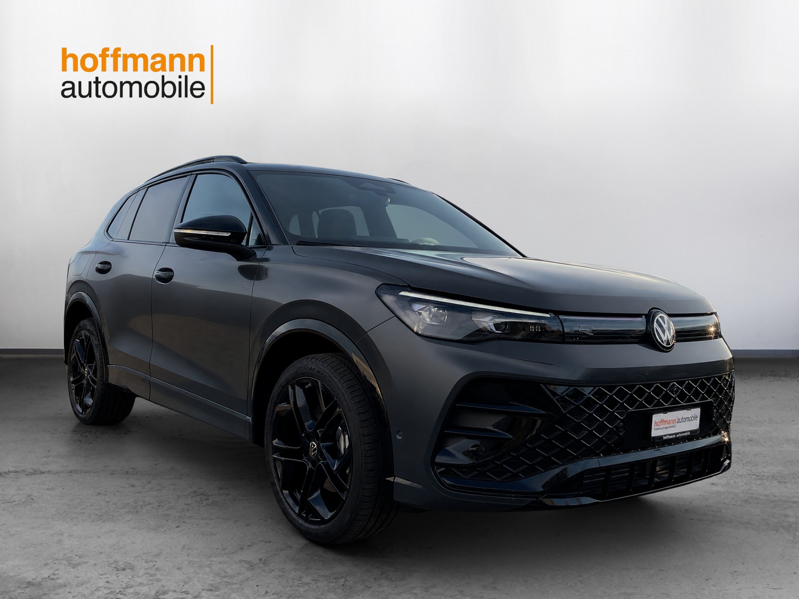 VW Tiguan 2.0 TSI DSG R-Line United 4Motion-image-2