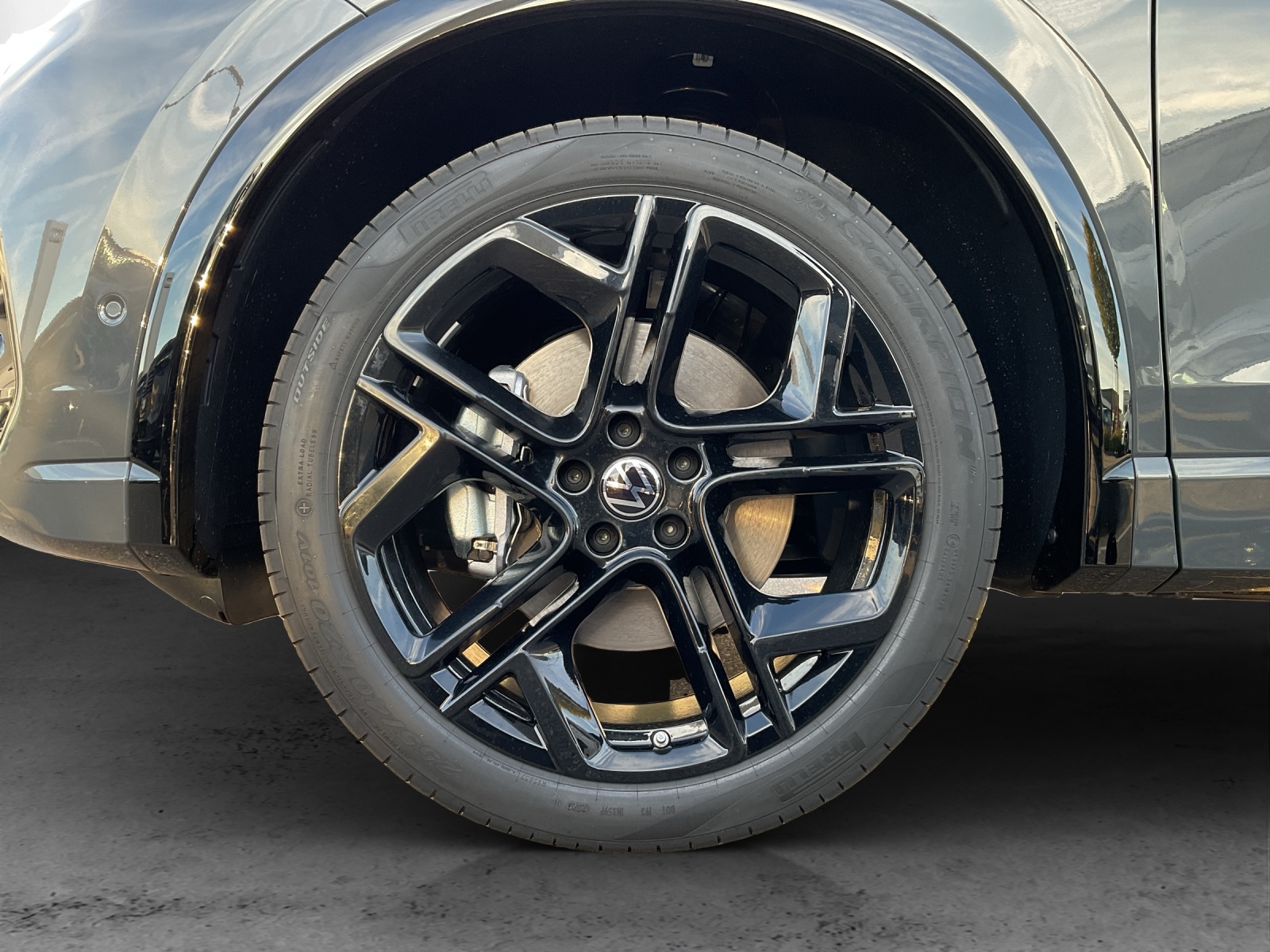 VW Tiguan 2.0 TSI DSG R-Line United 4Motion-image-12