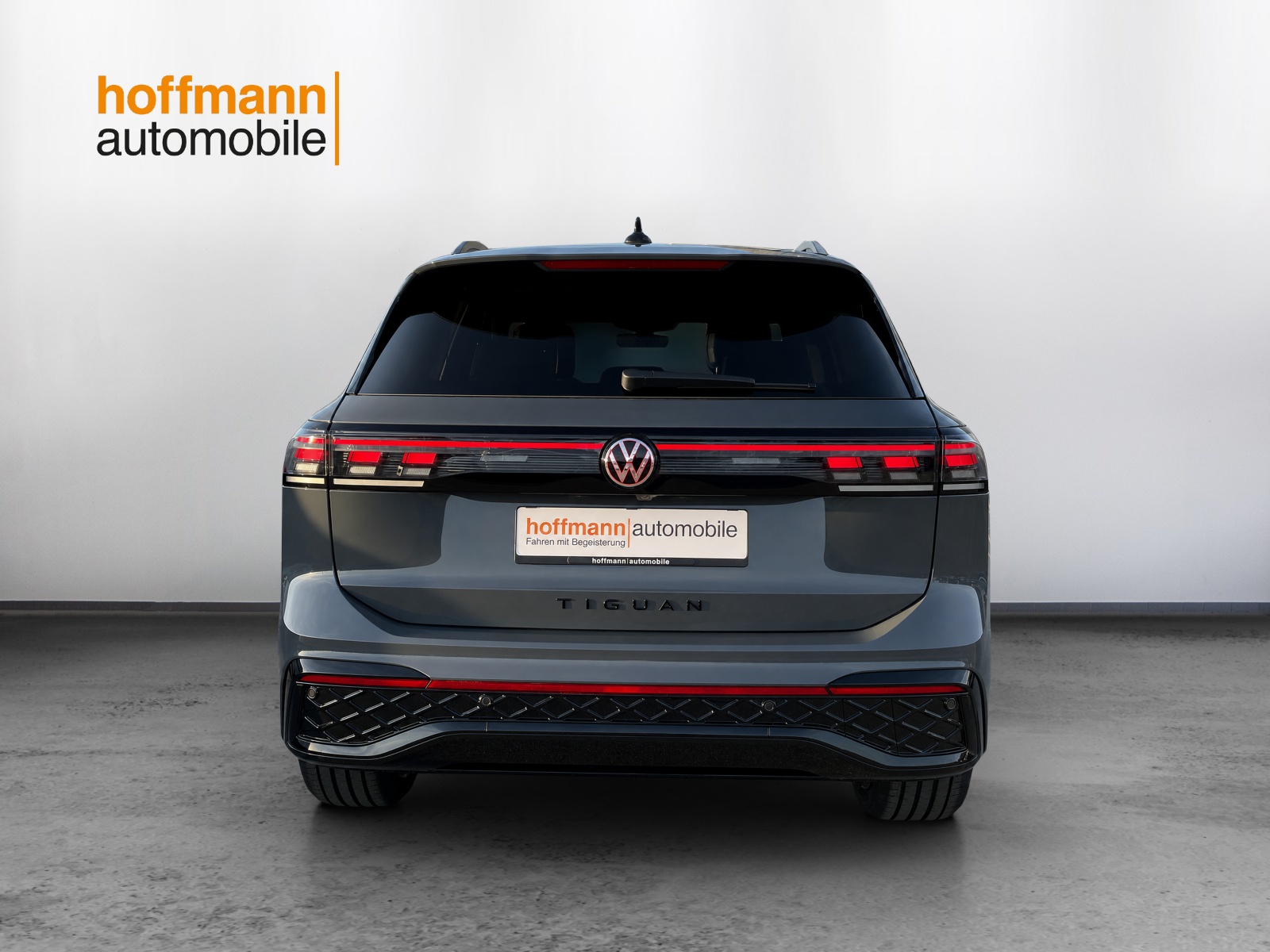 VW Tiguan 2.0 TSI DSG R-Line United 4Motion-image-4