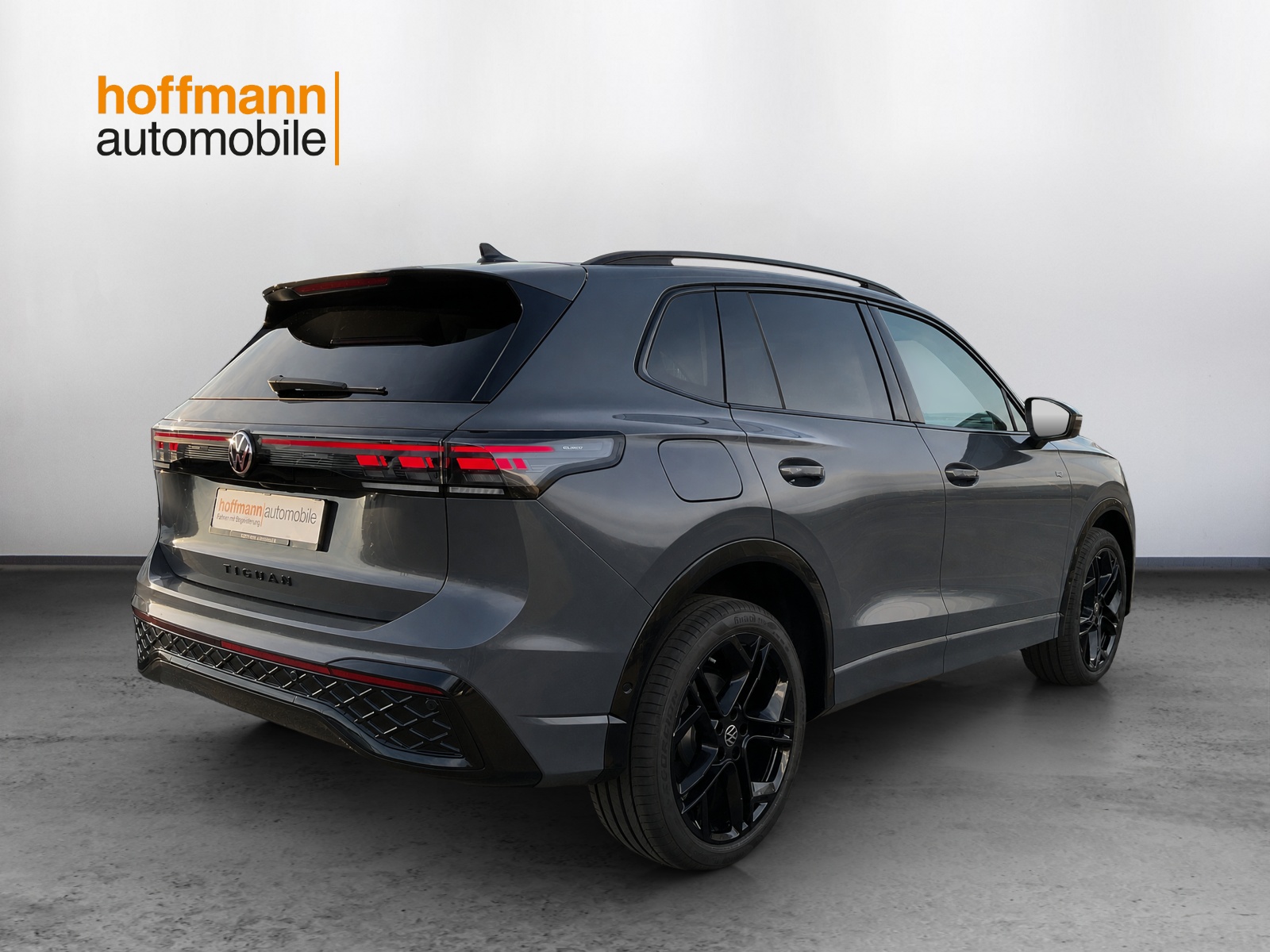 VW Tiguan 2.0 TSI DSG R-Line United 4Motion-image-3