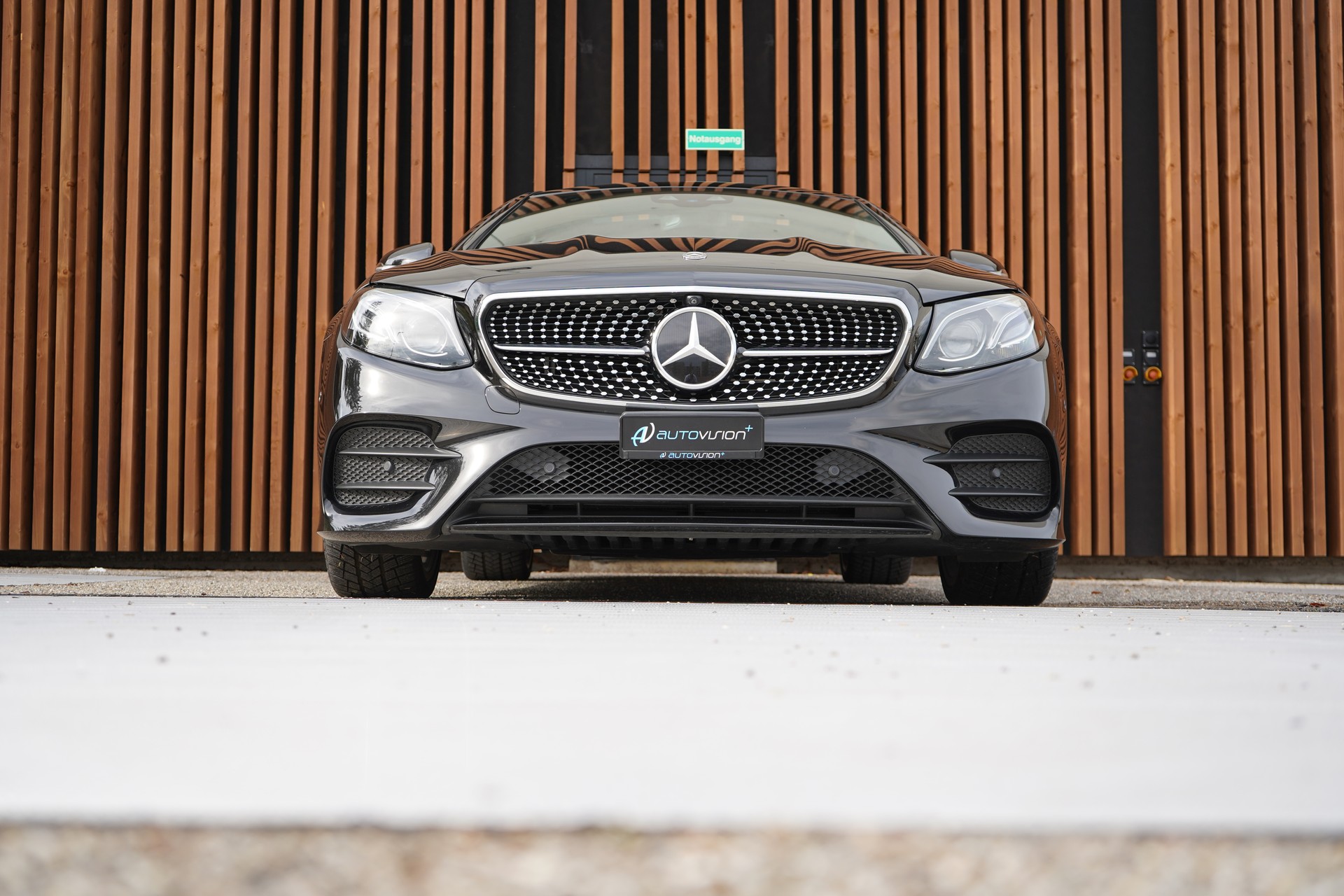 MERCEDES-BENZ E 450 COUPÉ AMG LINE BLACK 4 MATIC 9G-TRONIC l 367 PS-image-13