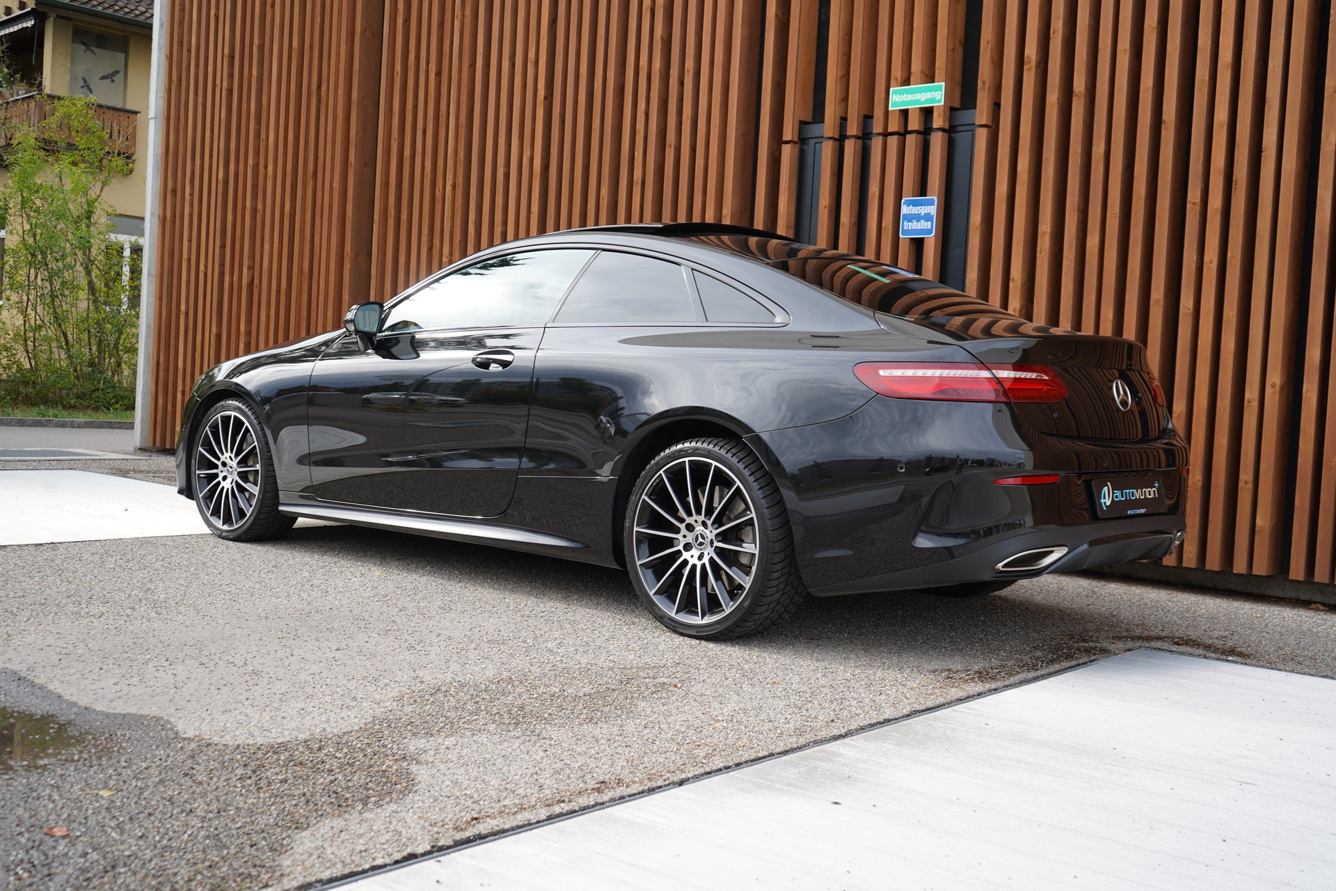 MERCEDES-BENZ E 450 COUPÉ AMG LINE BLACK 4 MATIC 9G-TRONIC l 367 PS-image-7