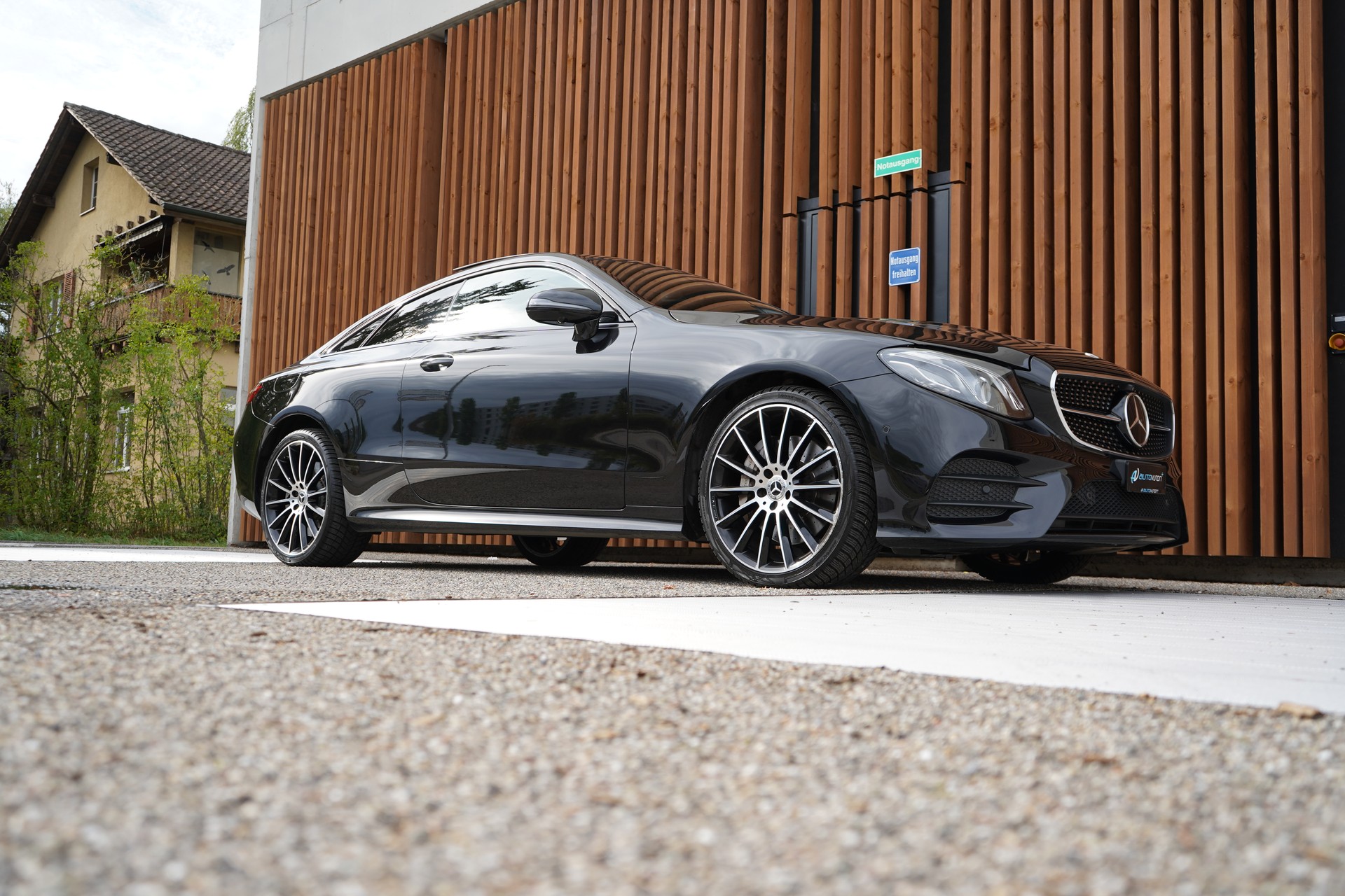 MERCEDES-BENZ E 450 COUPÉ AMG LINE BLACK 4 MATIC 9G-TRONIC l 367 PS-image-8