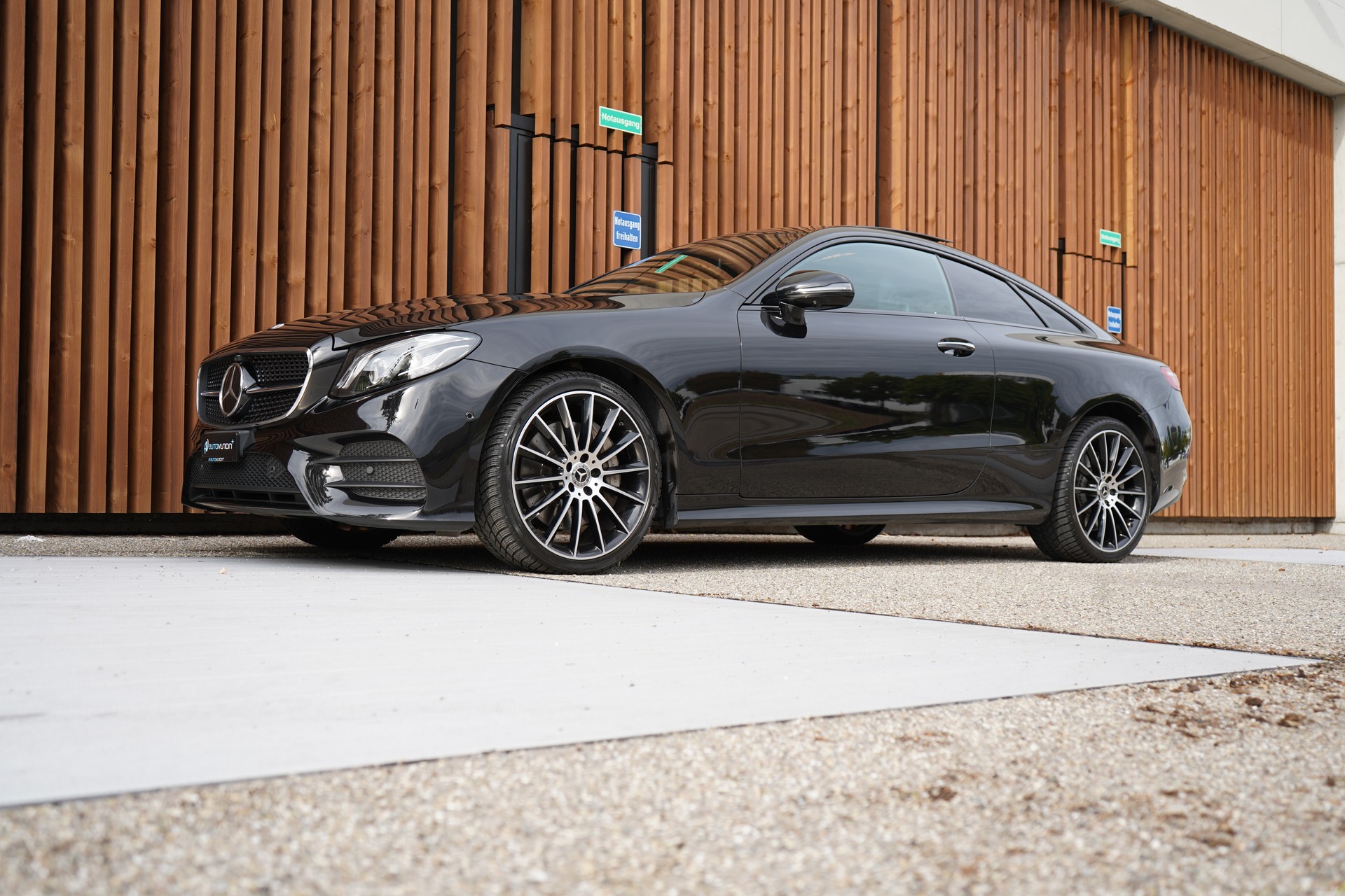 MERCEDES-BENZ E 450 COUPÉ AMG LINE BLACK 4 MATIC 9G-TRONIC l 367 PS-image-6