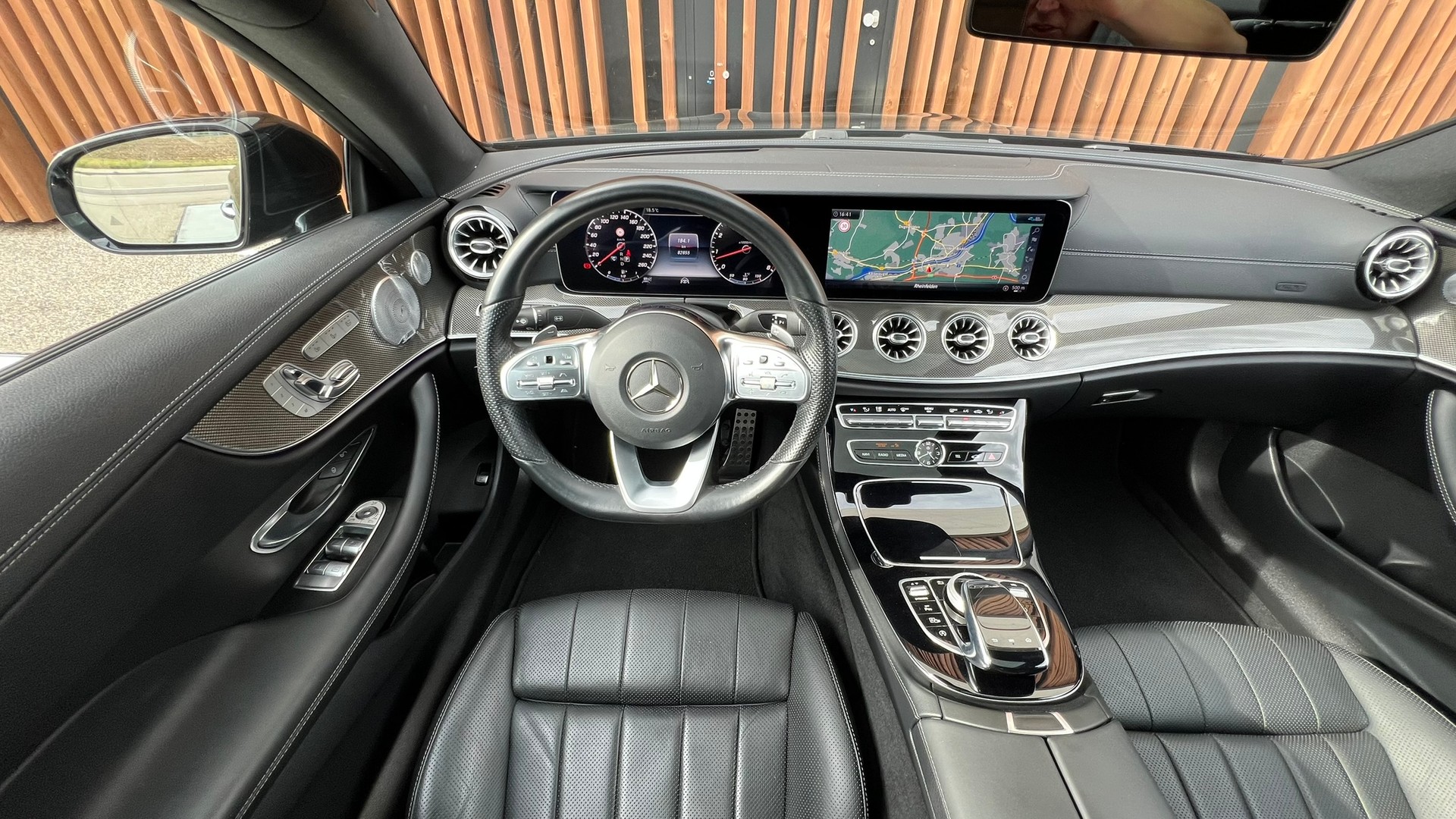 MERCEDES-BENZ E 450 COUPÉ AMG LINE BLACK 4 MATIC 9G-TRONIC l 367 PS-image-19