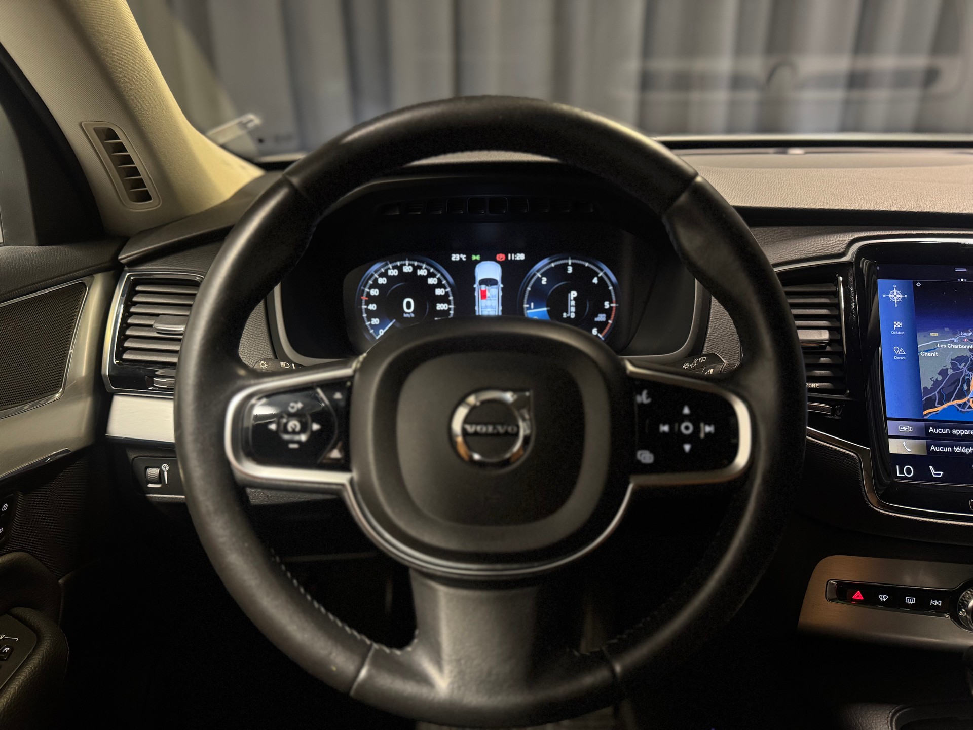 VOLVO XC90 7 Pl. D5 AWD Momentum Geartronic (17)-image-10