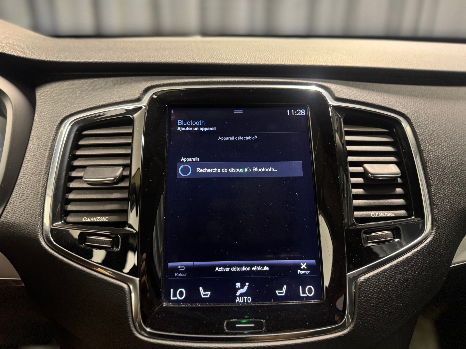 VOLVO XC90 7 Pl. D5 AWD Momentum Geartronic (17)-image-14