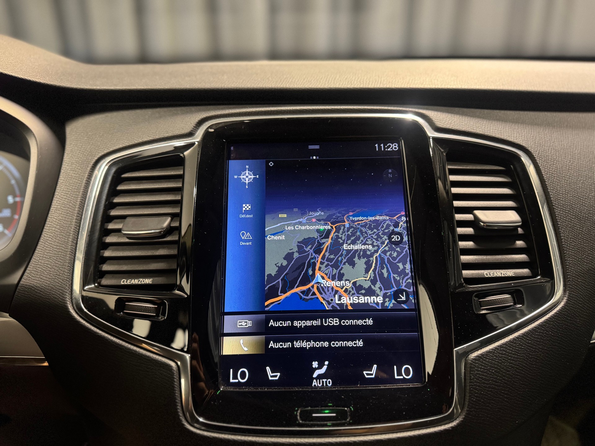 VOLVO XC90 7 Pl. D5 AWD Momentum Geartronic (17)-image-13