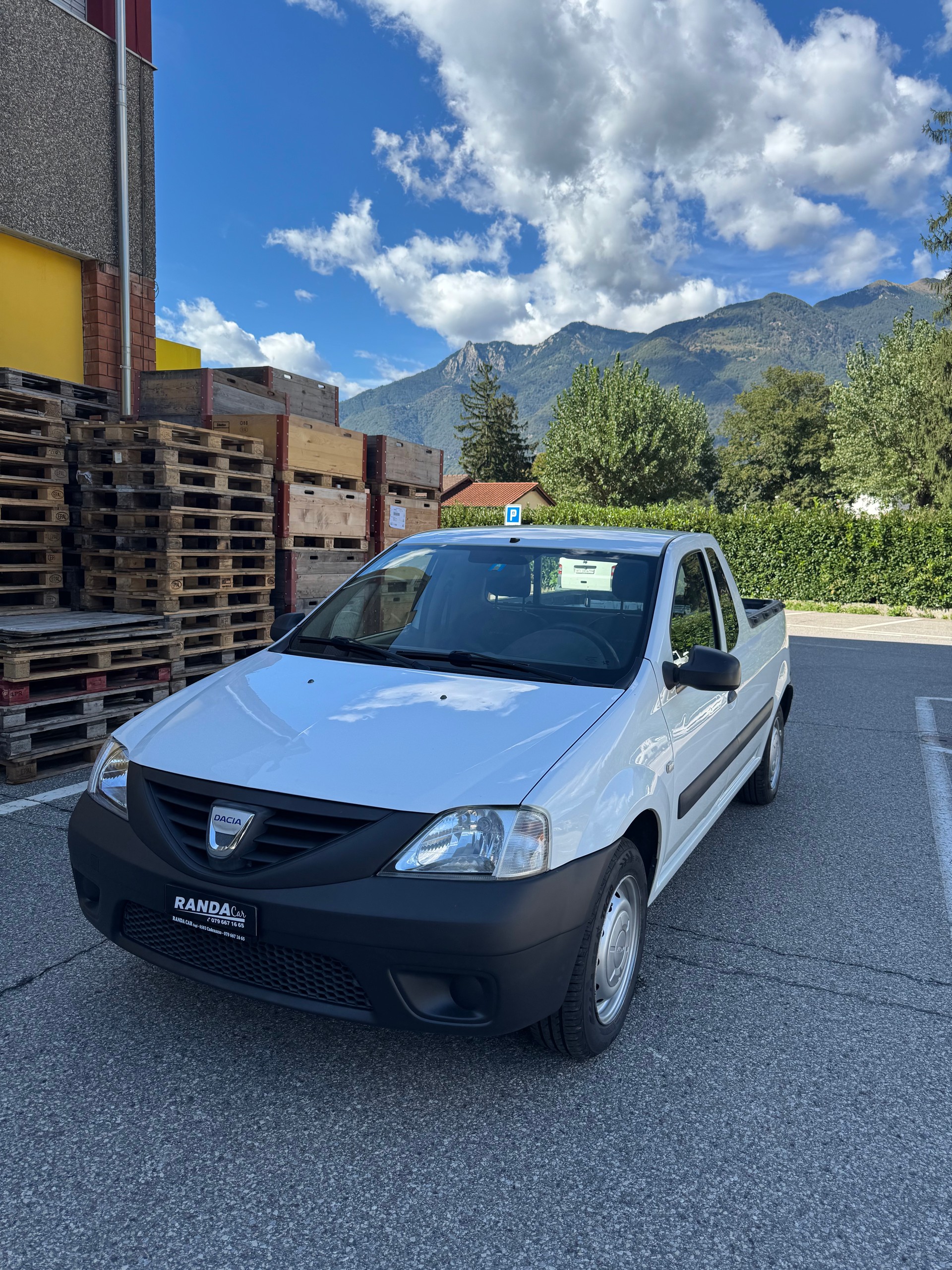 DACIA Logan 1.6-image-1
