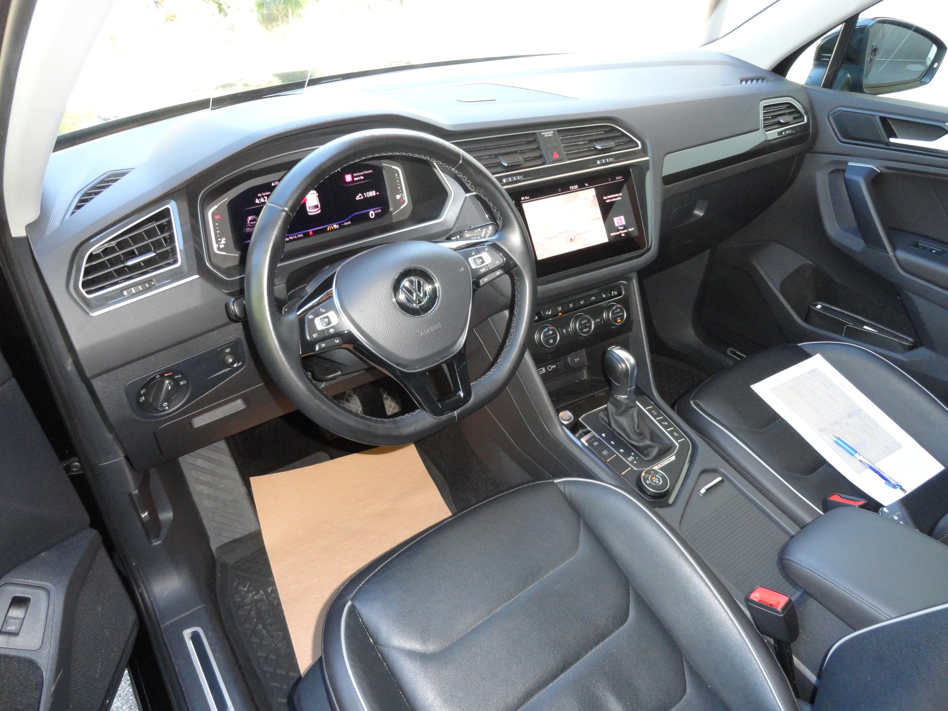VW Tiguan 2.0 TDI SCR Highline 4Motion DSG-image-5
