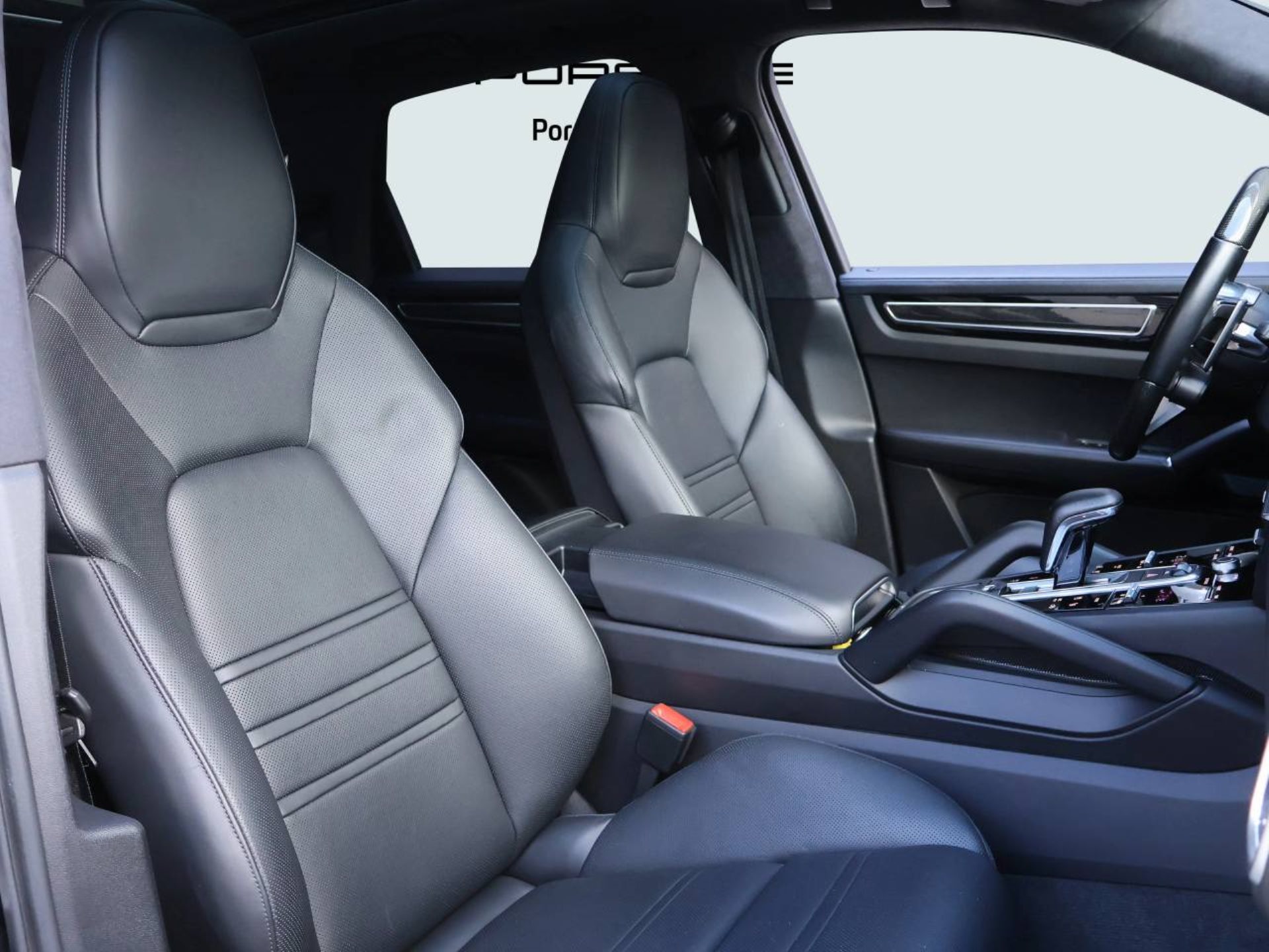 PORSCHE Cayenne GTS-image-14