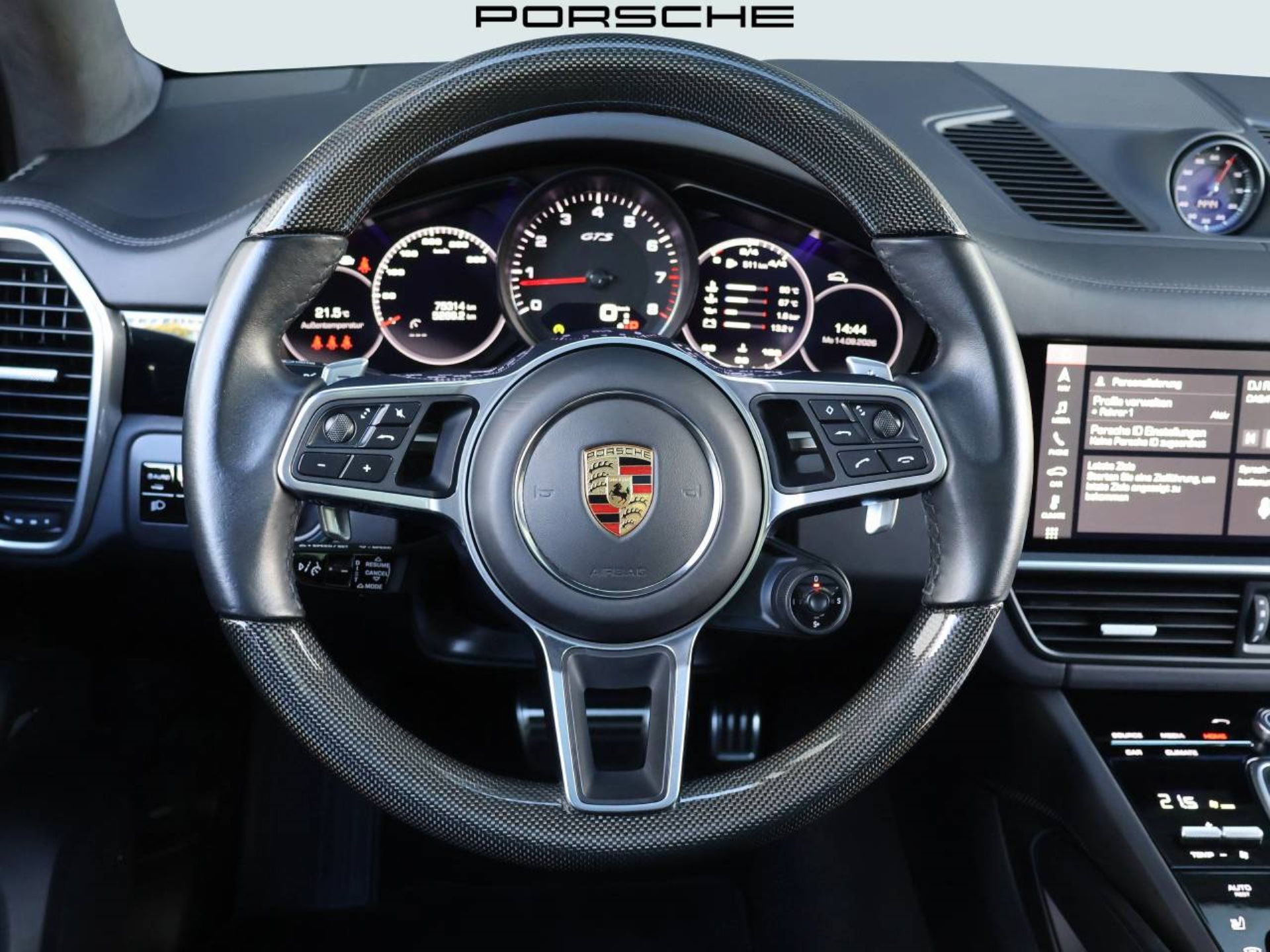 PORSCHE Cayenne GTS-image-12