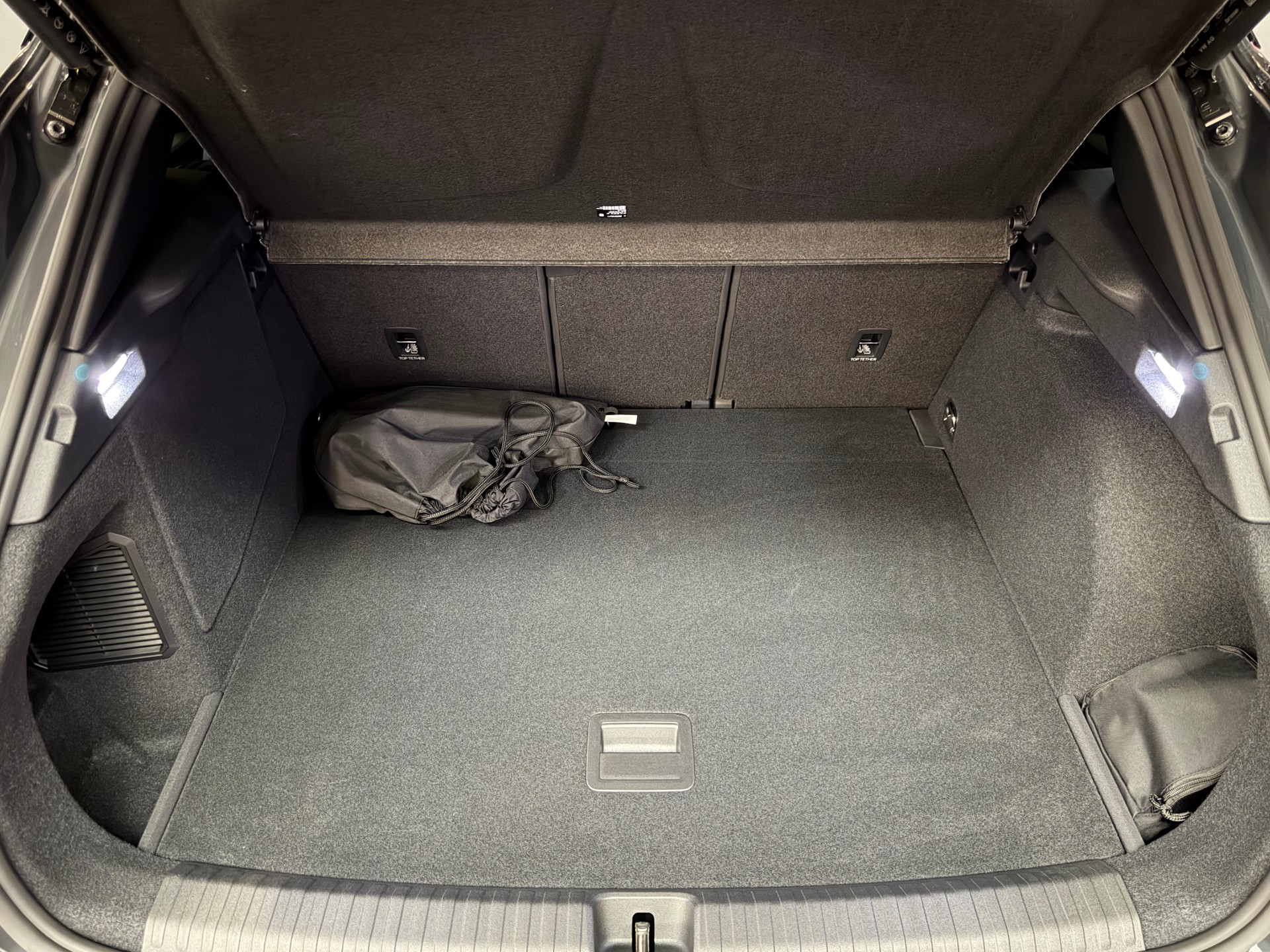CUPRA Terramar 1.5 eHybrid DSG VZ-image-10