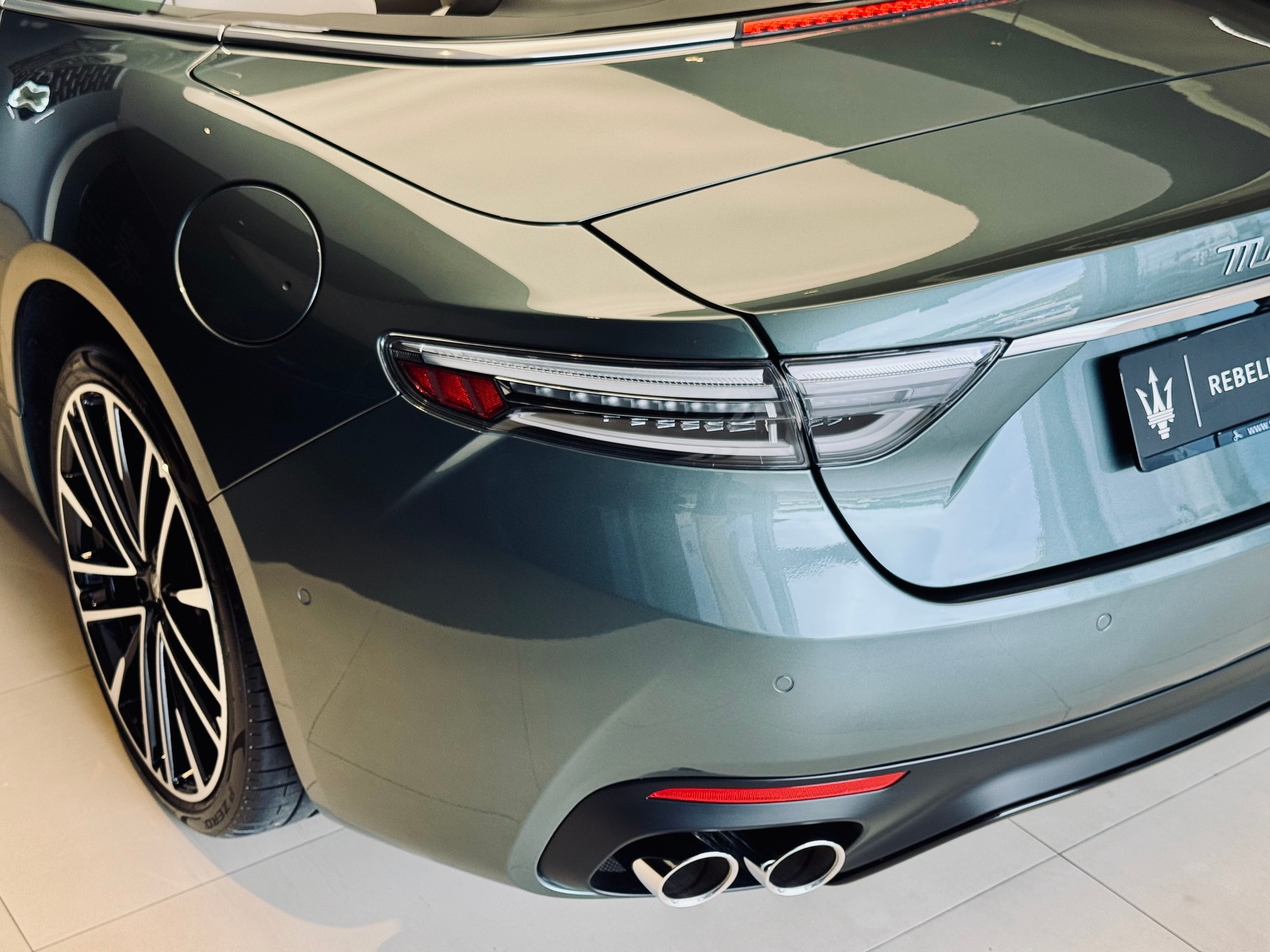 MASERATI GranCabrio Modena MY27-image-10