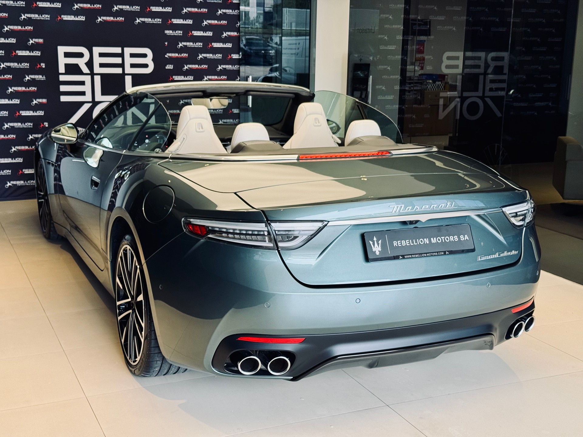 MASERATI GranCabrio Modena MY27-image-8