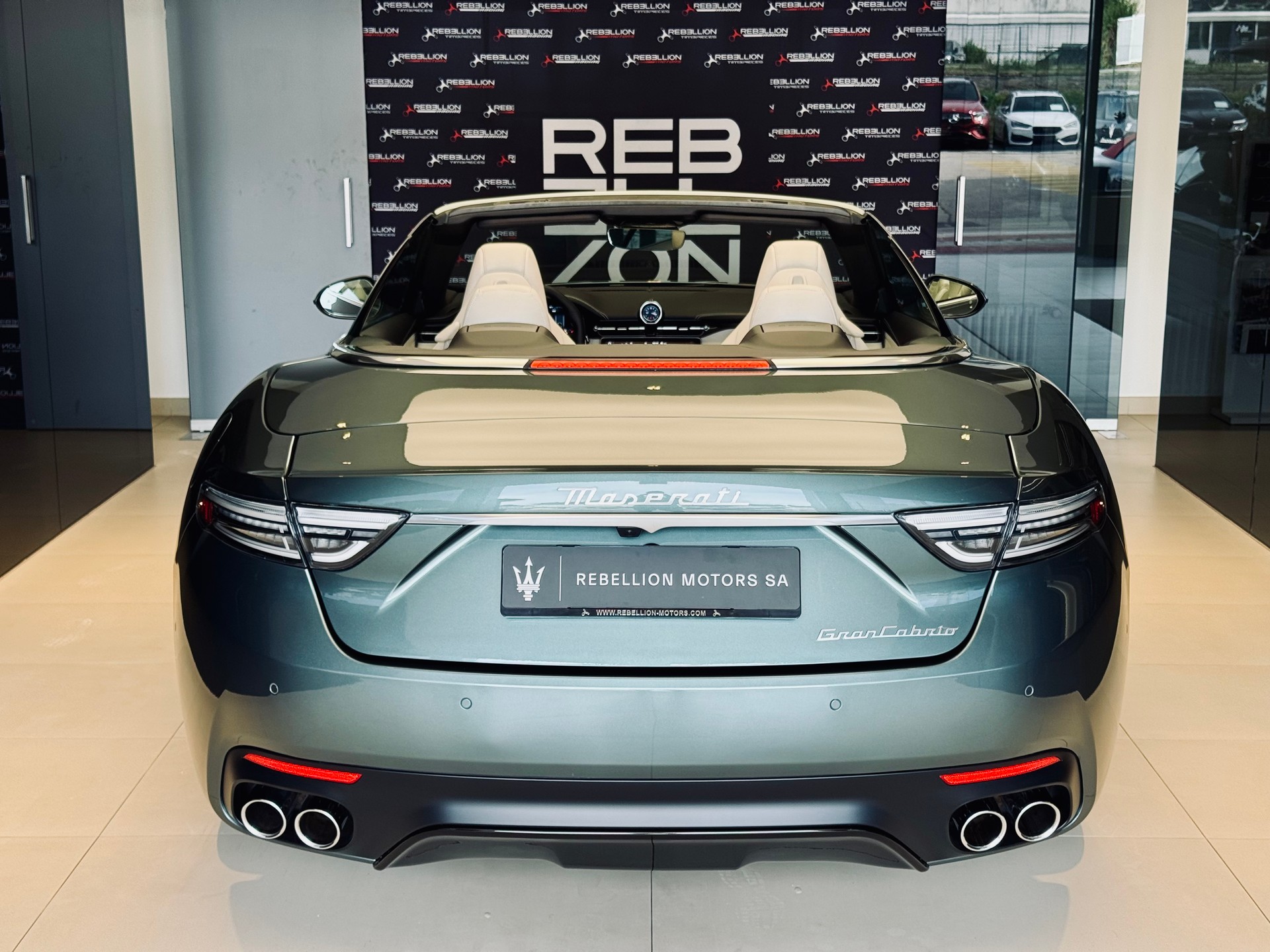 MASERATI GranCabrio Modena MY27-image-9
