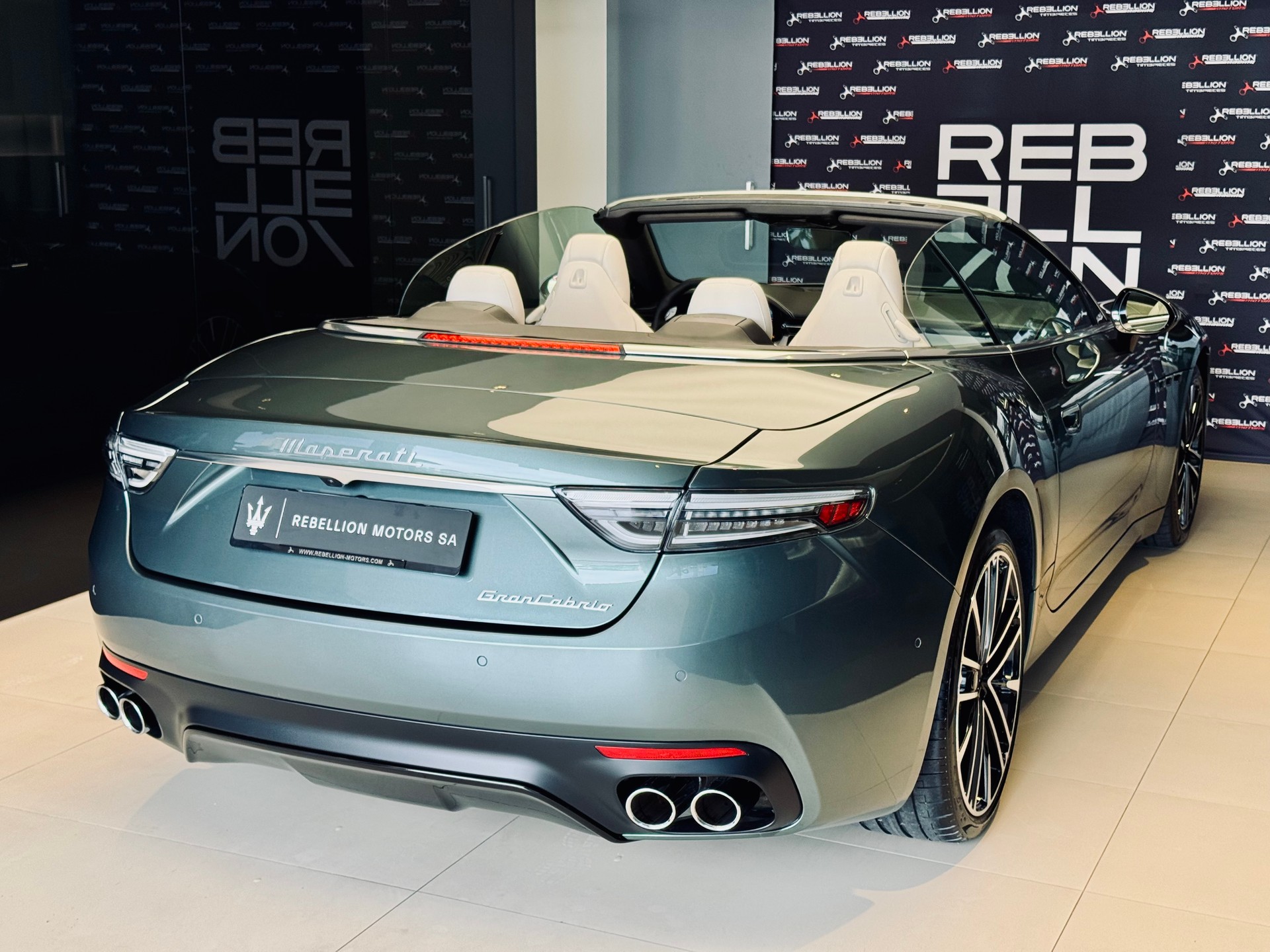 MASERATI GranCabrio Modena MY27-image-7