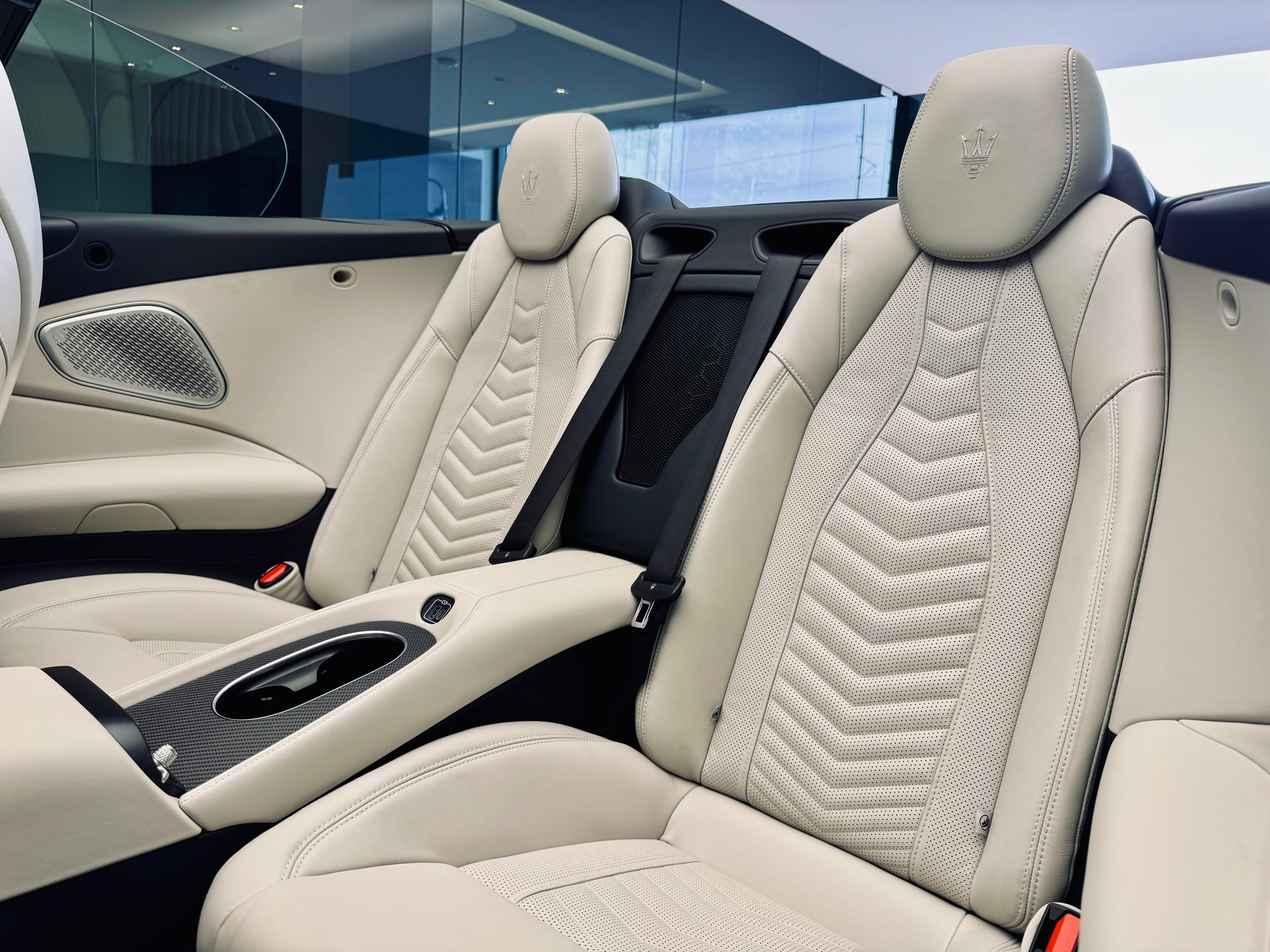 MASERATI GranCabrio Modena MY27-image-16