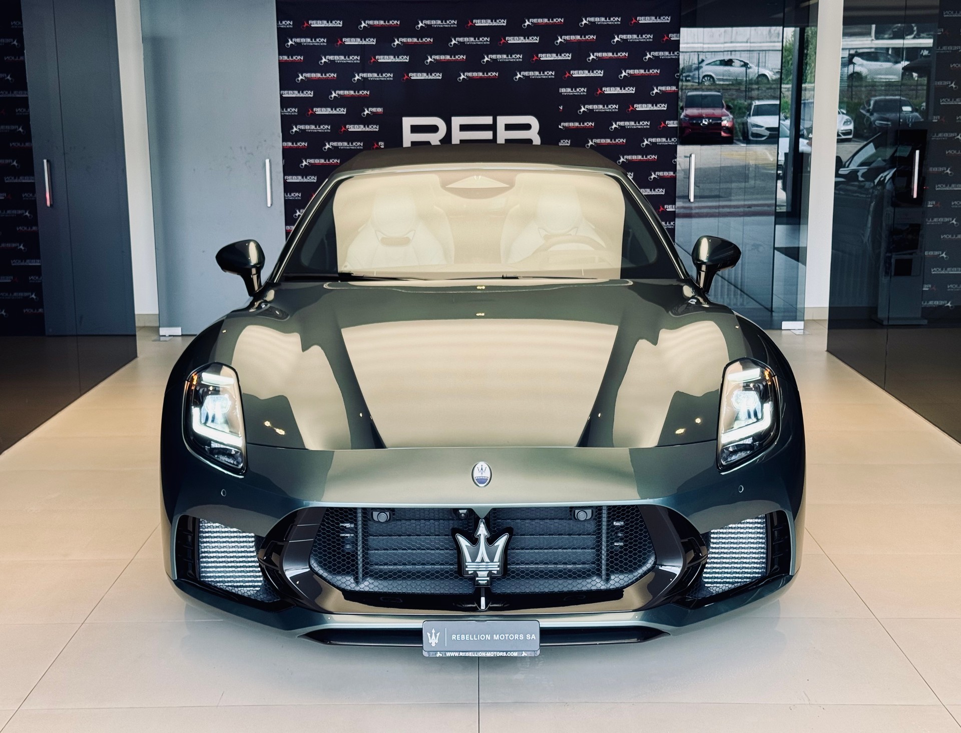MASERATI GranCabrio Modena MY27-image-2
