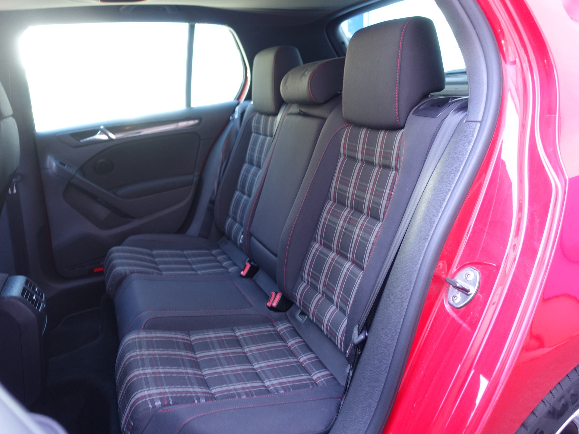 VW Golf 2.0 TSI GTI-image-14