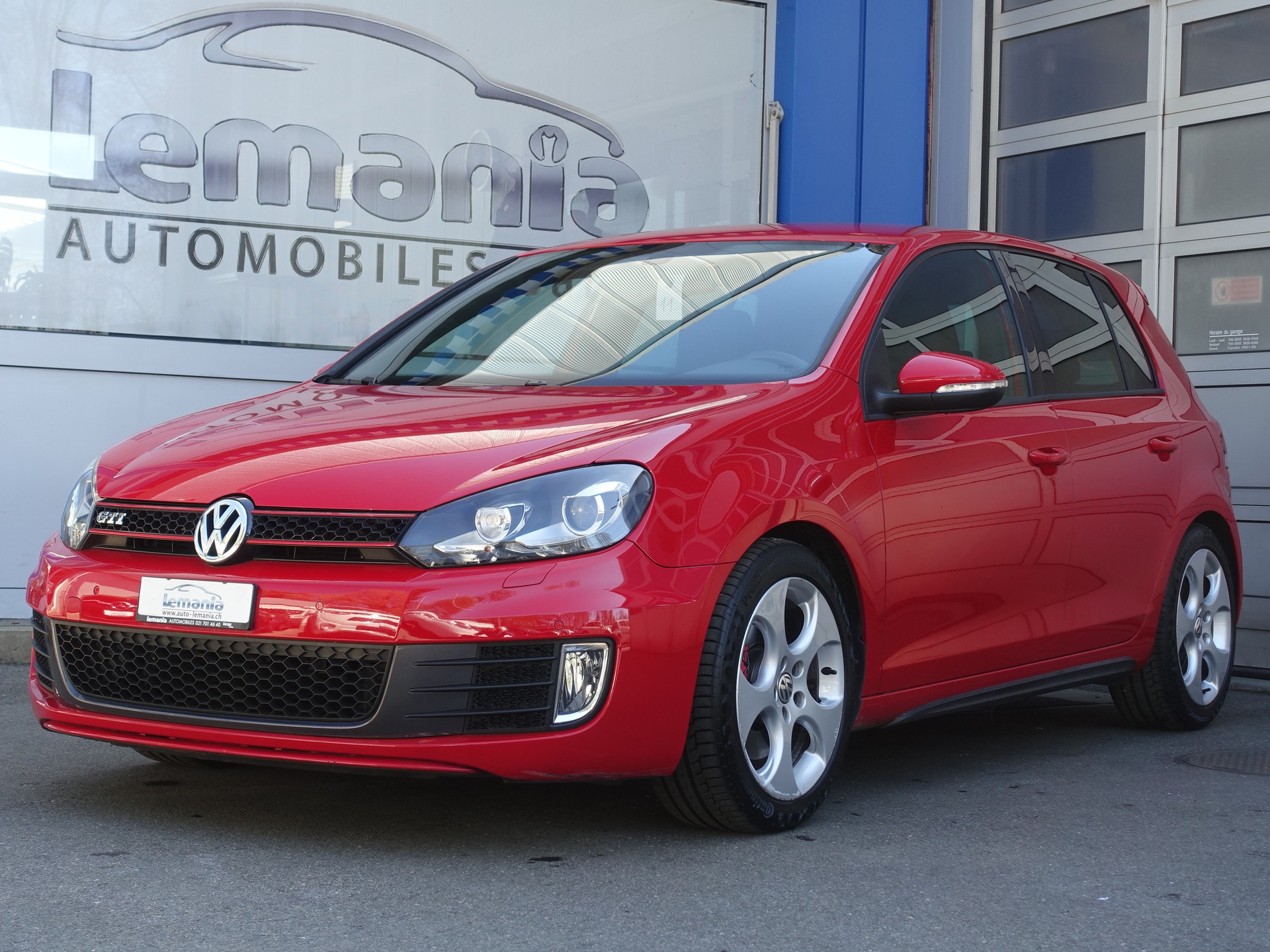 VW Golf 2.0 TSI GTI-image-1