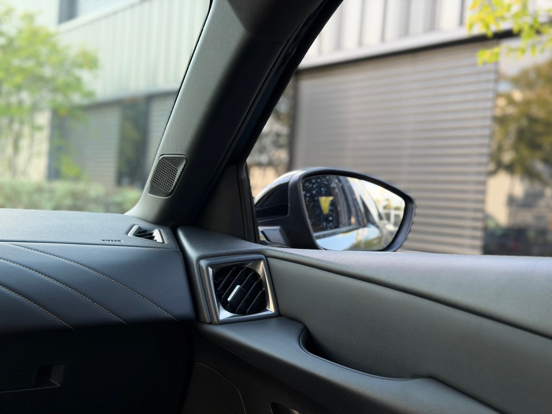 DS AUTOMOBILES DS 3 Crossback 1.2 PureTech Club EAT8-image-9