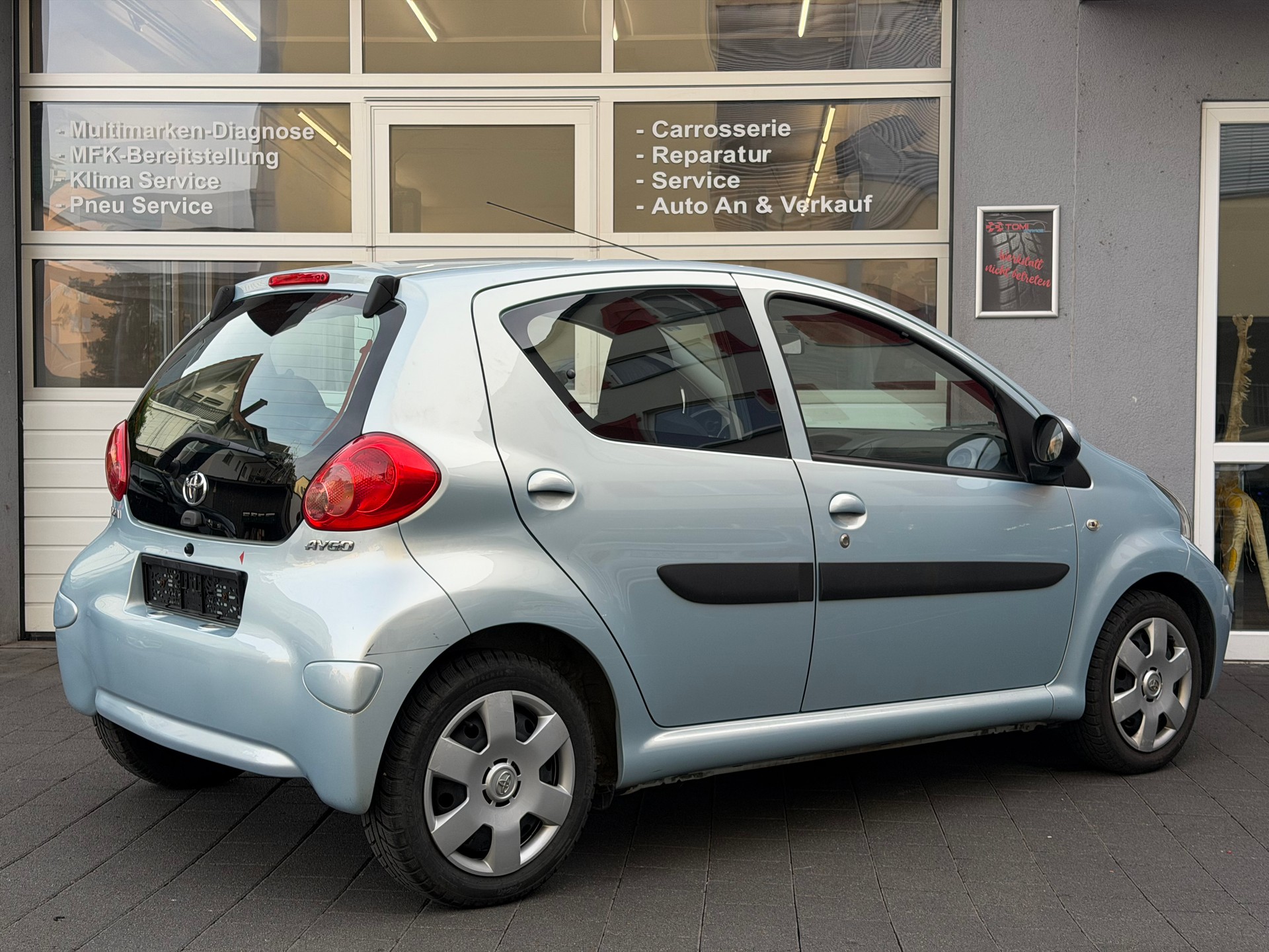 TOYOTA Aygo 1.0 Linea Terra *Ab MFK&Service*8-Fach Bereift*Aus 1.Hand*-image-8