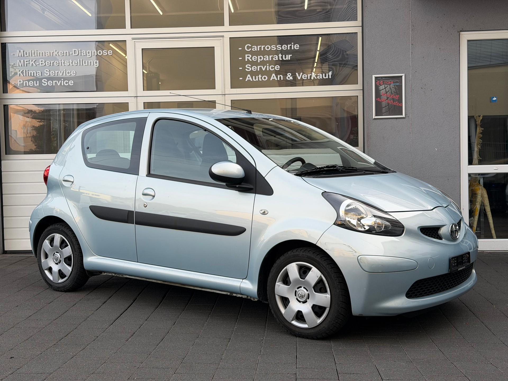 TOYOTA Aygo 1.0 Linea Terra *Ab MFK&Service*8-Fach Bereift*Aus 1.Hand*-image-4