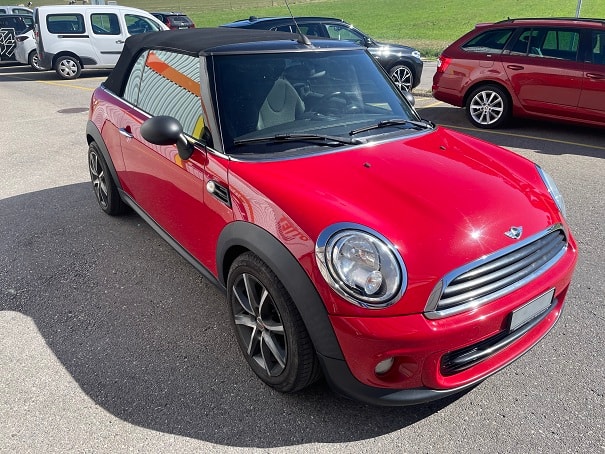 MINI One Cabriolet-image-1