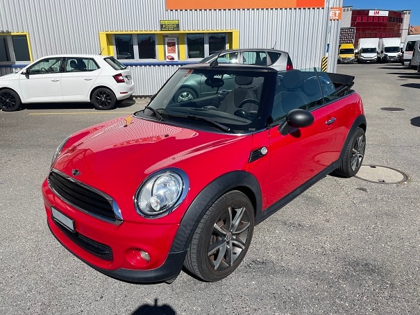 MINI One Cabriolet-image-4