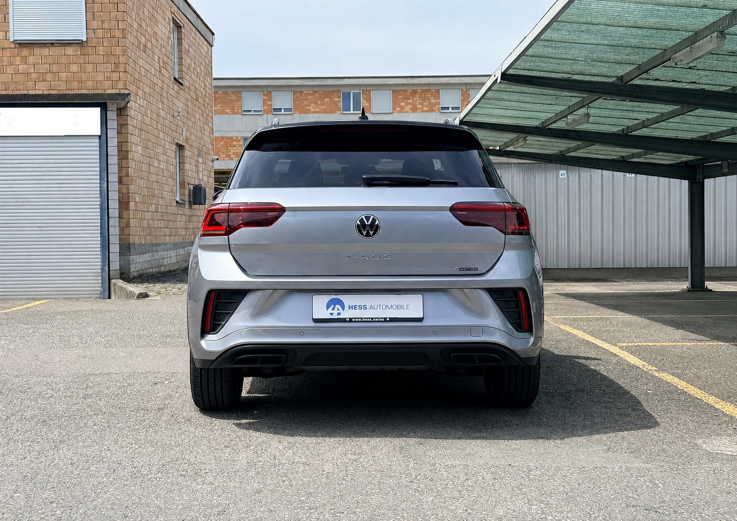 VW T-Roc 2.0 TSI Black Style R-Line DSG 4Motion-image-16