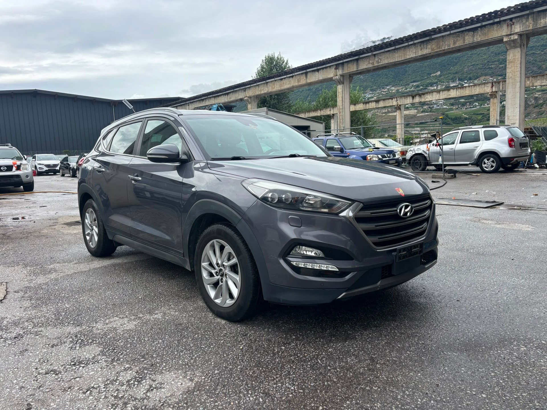 HYUNDAI Tucson 2.0 CRDI Launch Edition 4WD Automatic-image-1