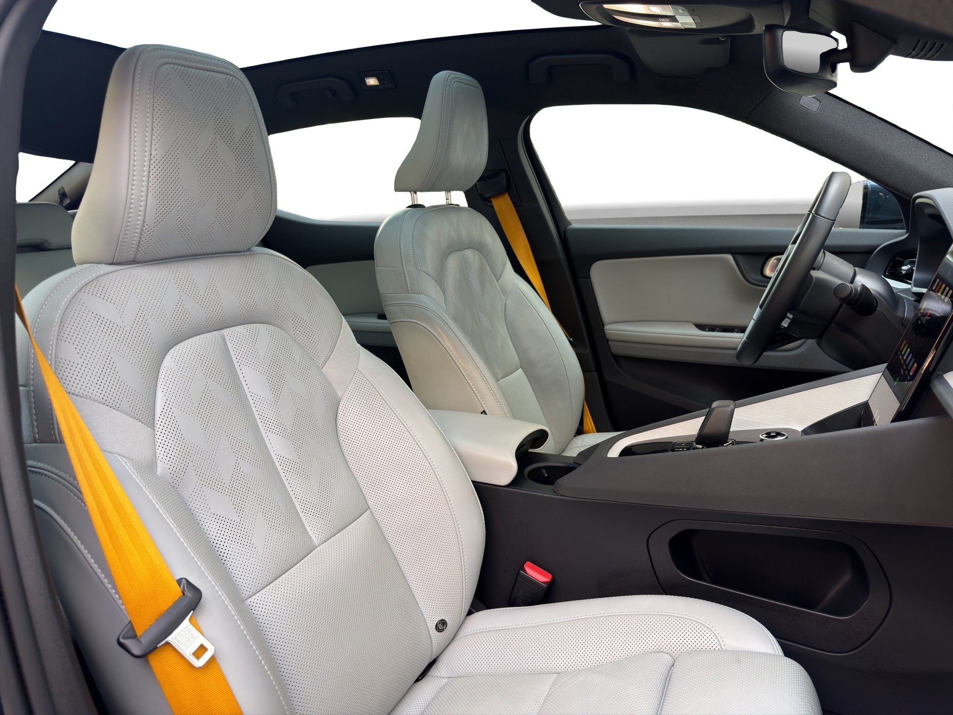 POLESTAR Polestar 2 Long Range Dual Performance 82 kWh MY24 *Wärmepumpe/Leder mit Sitzlüftung*-image-6
