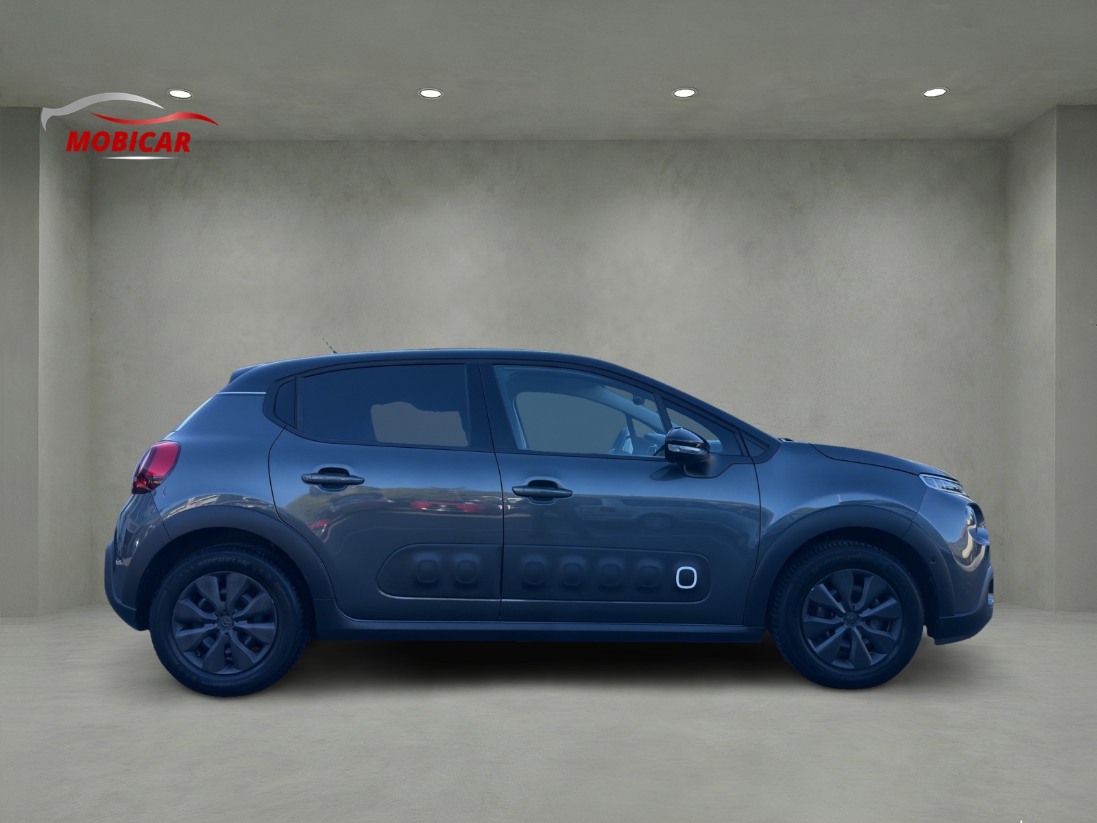 CITROEN C3 1.2i PureTech Shine-image-5