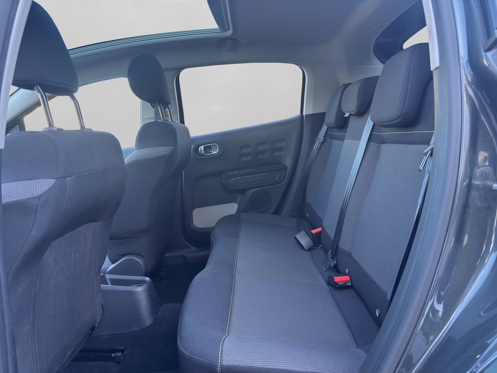 CITROEN C3 1.2i PureTech Shine-image-13